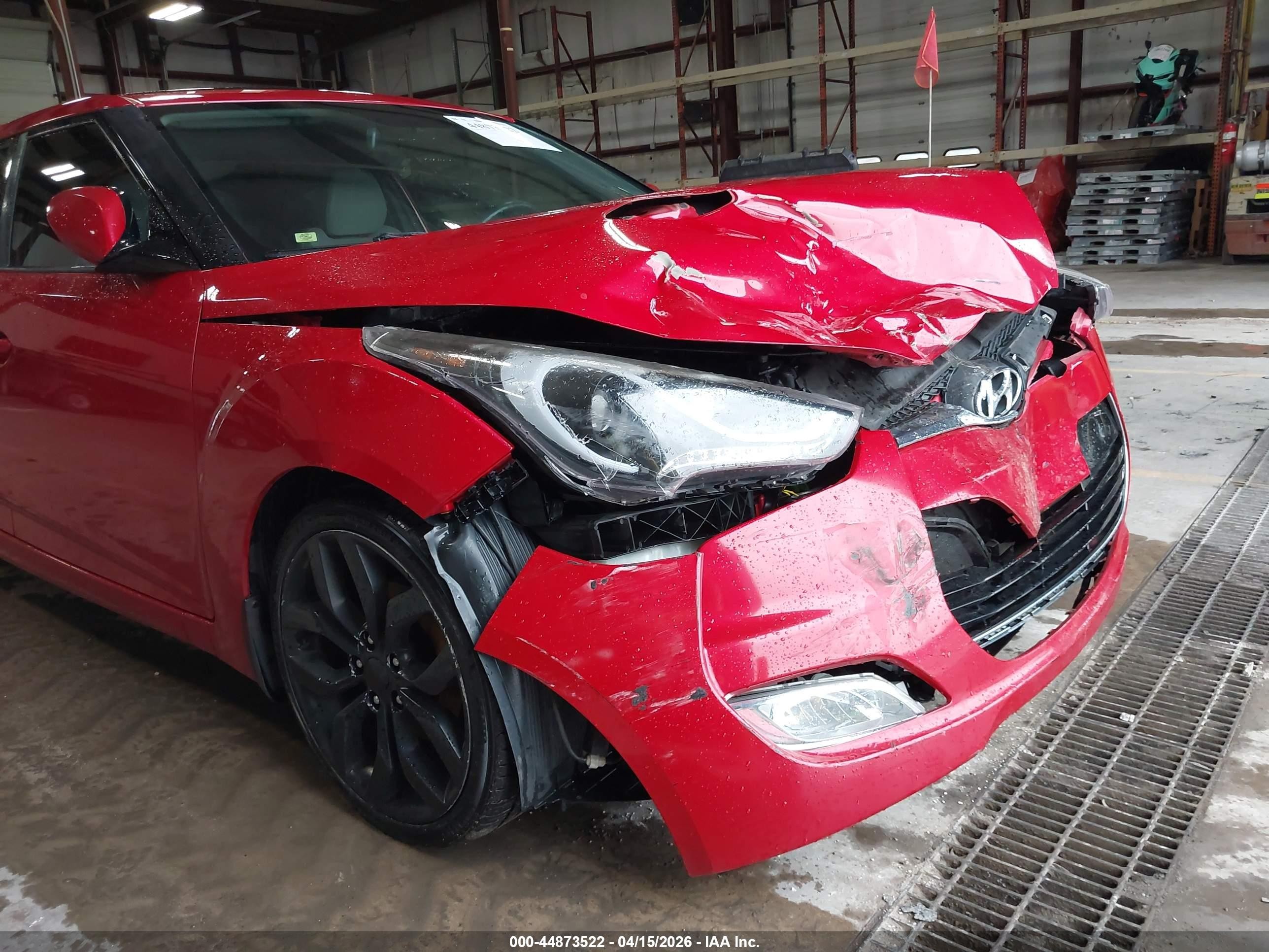 2012 Hyundai Veloster Base W/gray Red vin: KMHTC6AD2CU045877