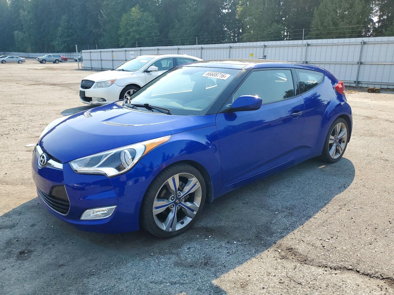 2012 Hyundai Veloster Base Blue vin: KMHTC6AD2CU046981