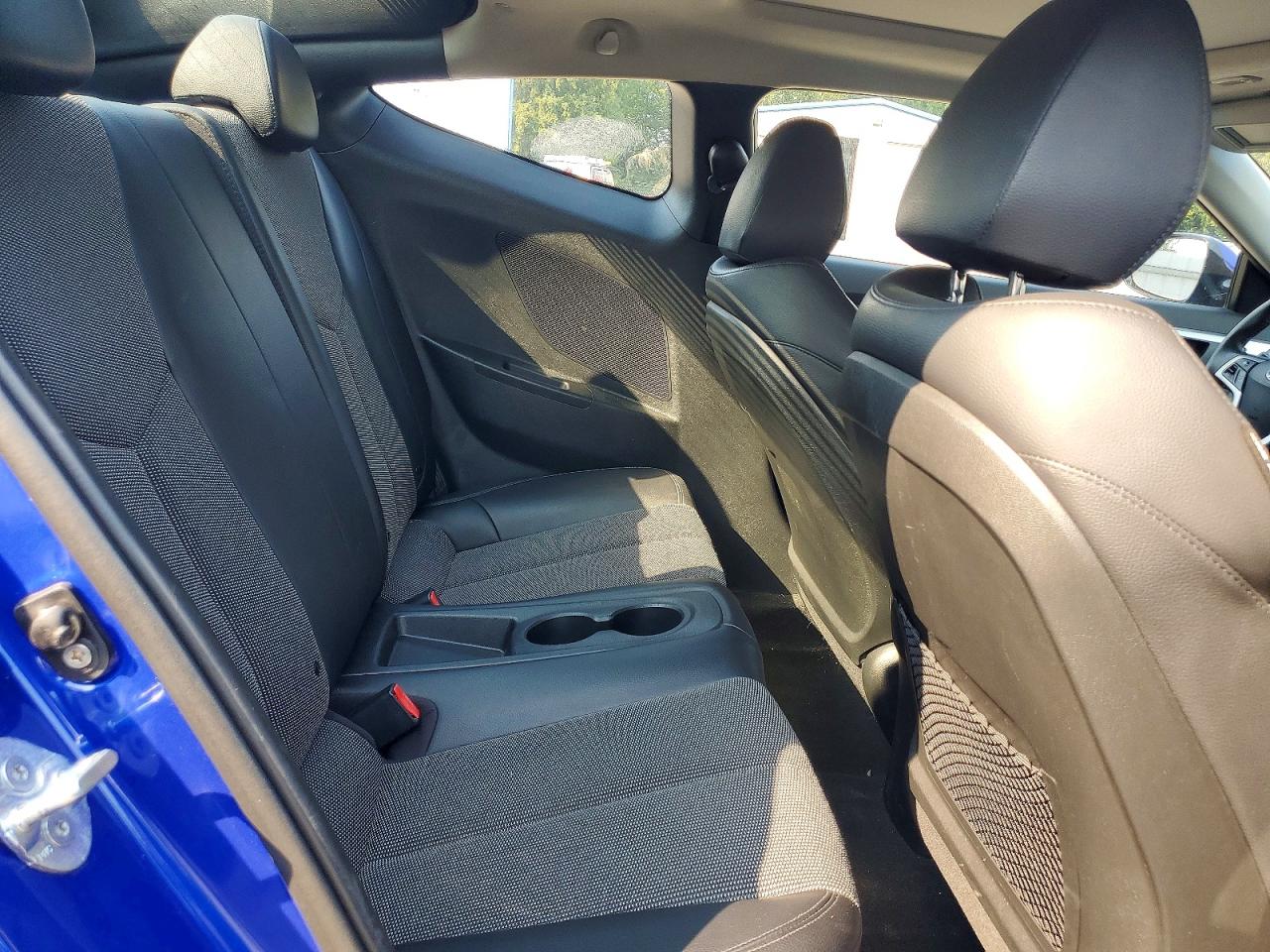 2012 Hyundai Veloster Base Blue vin: KMHTC6AD2CU046981