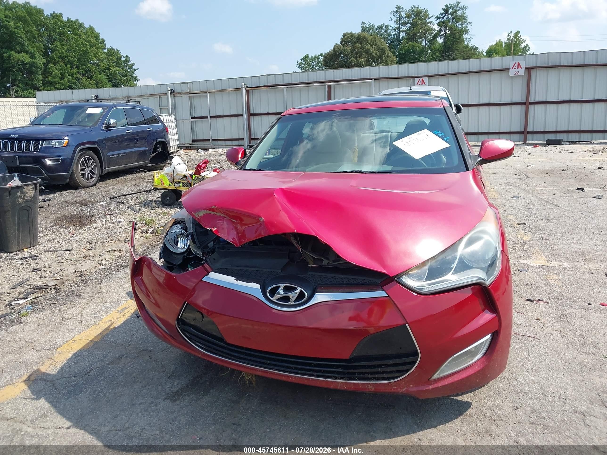 2012 Hyundai Veloster Base W/gray Red vin: KMHTC6AD2CU057527