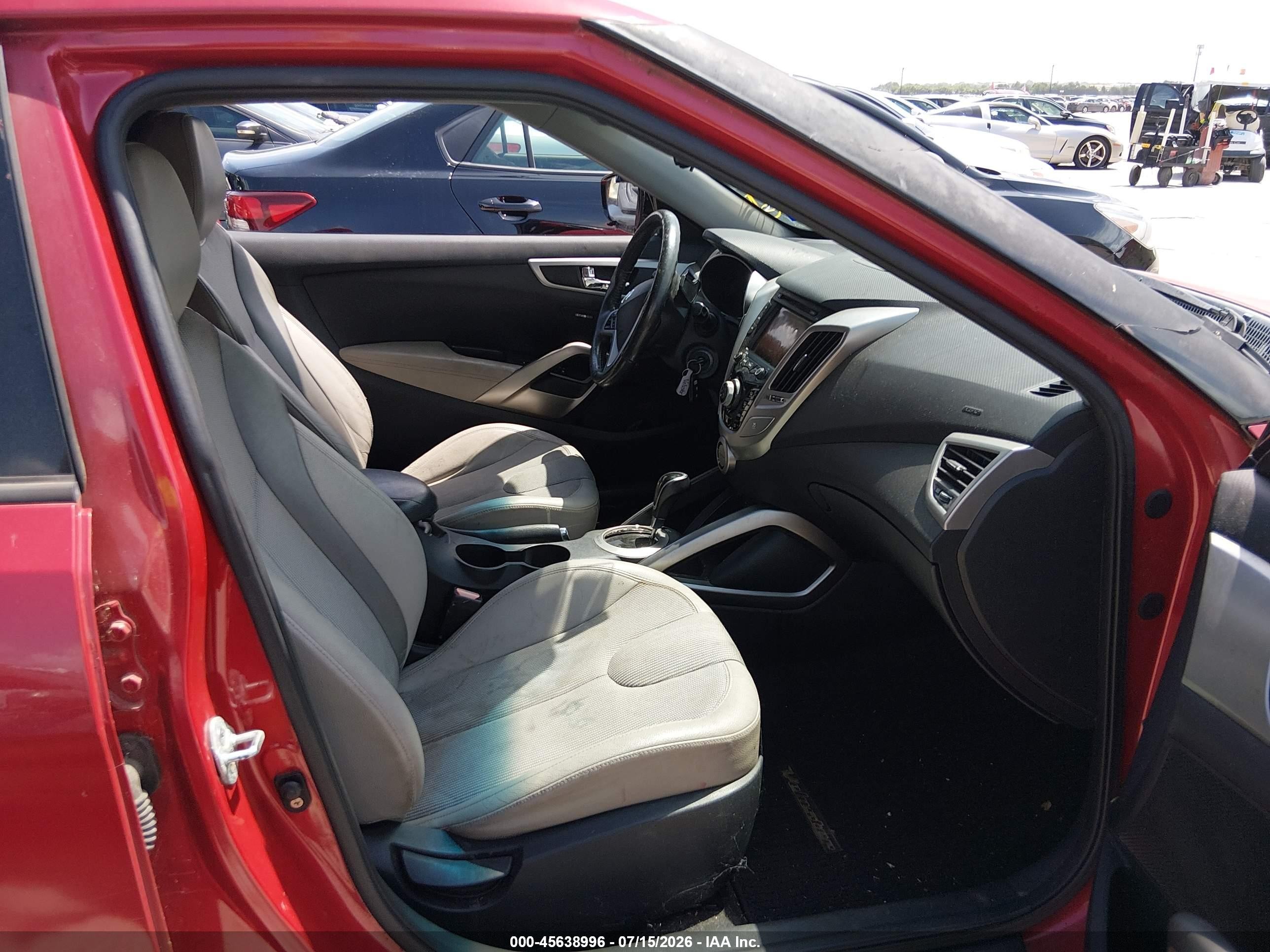 2012 Hyundai Veloster Base W/gray Red vin: KMHTC6AD2CU074425