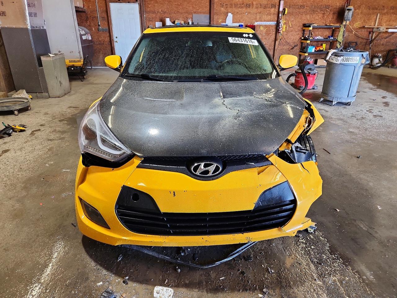 2012 Hyundai Veloster Base Gold vin: KMHTC6AD2CU078667