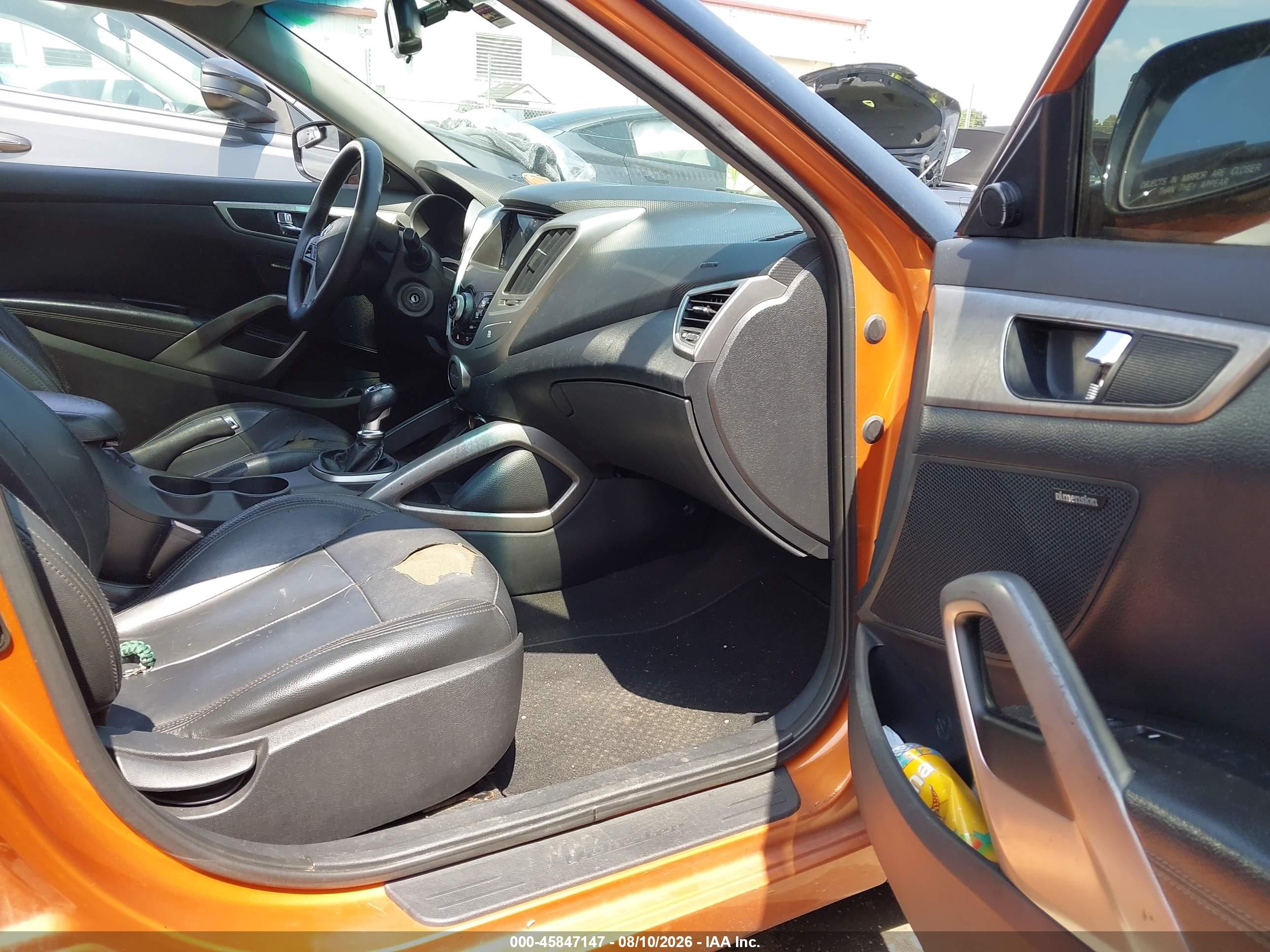 2013 Hyundai Veloster Base W/black Orange vin: KMHTC6AD2DU093252