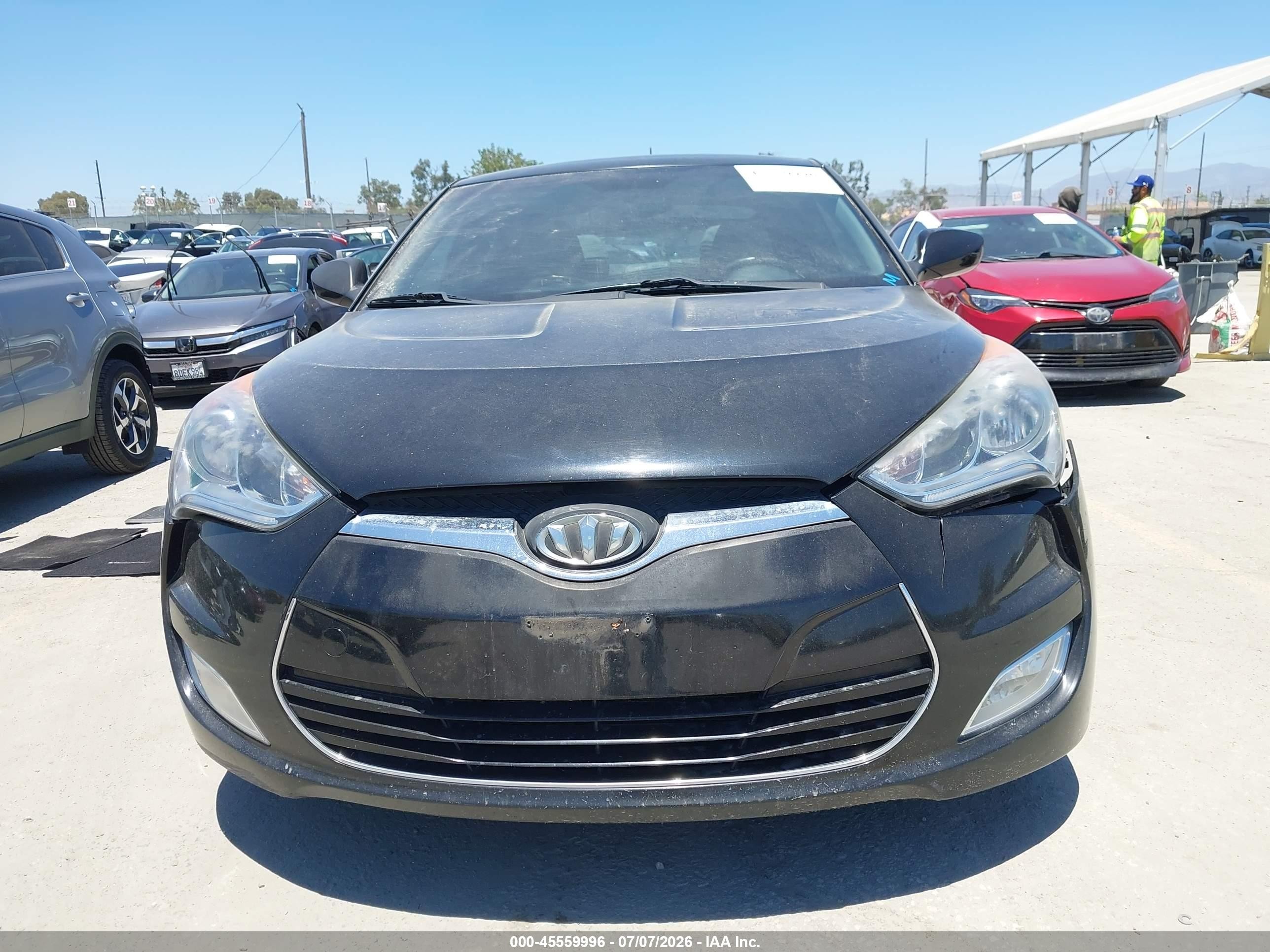2013 Hyundai Veloster Base W/gray Black vin: KMHTC6AD2DU098032