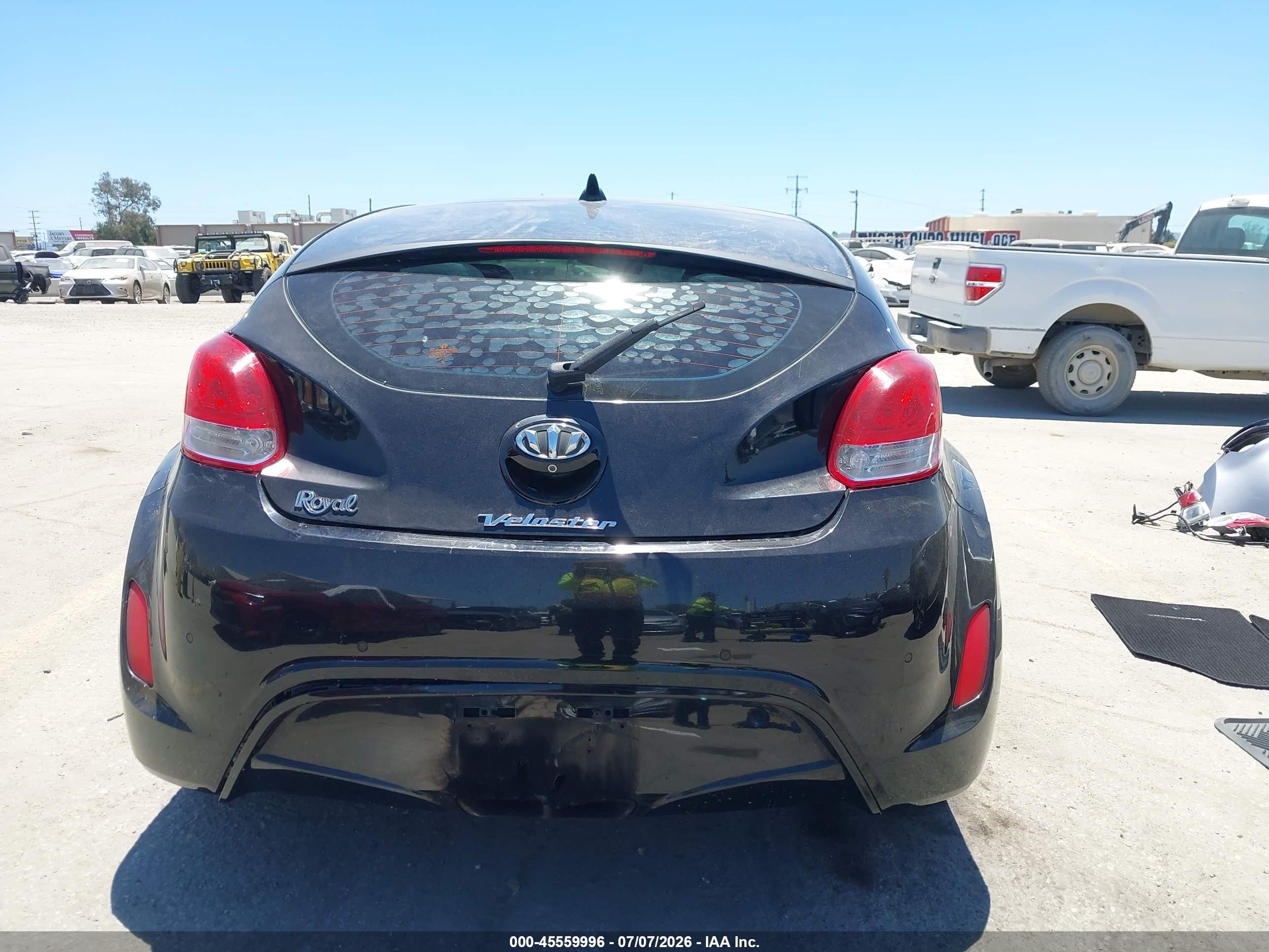 2013 Hyundai Veloster Base W/gray Black vin: KMHTC6AD2DU098032