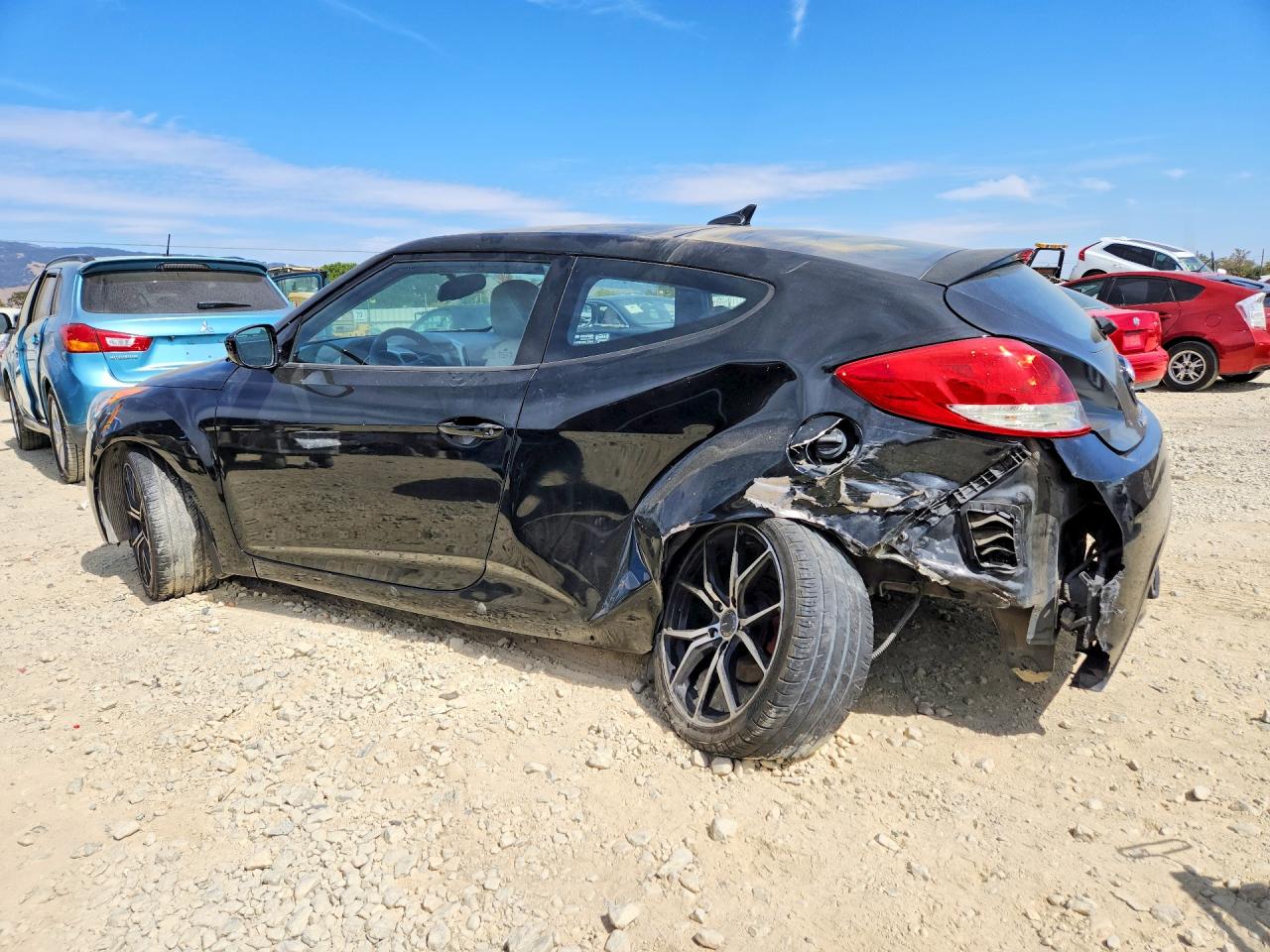 2013 Hyundai Veloster Base Black vin: KMHTC6AD2DU108199
