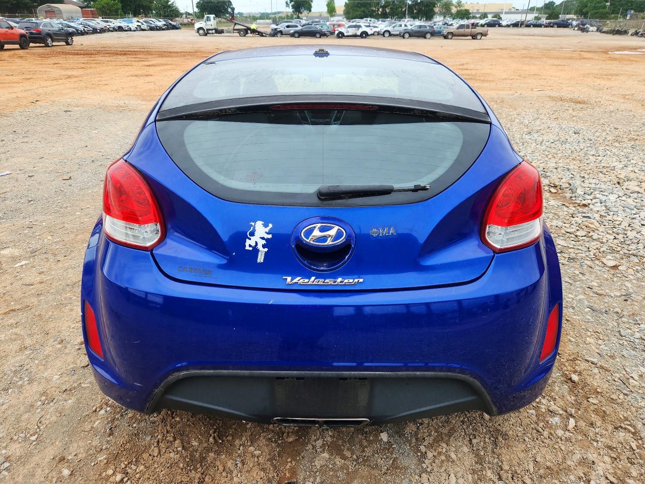 2013 Hyundai Veloster Base Blue vin: KMHTC6AD2DU116383