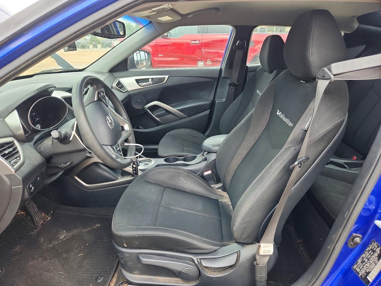 2013 Hyundai Veloster Base Blue vin: KMHTC6AD2DU116383