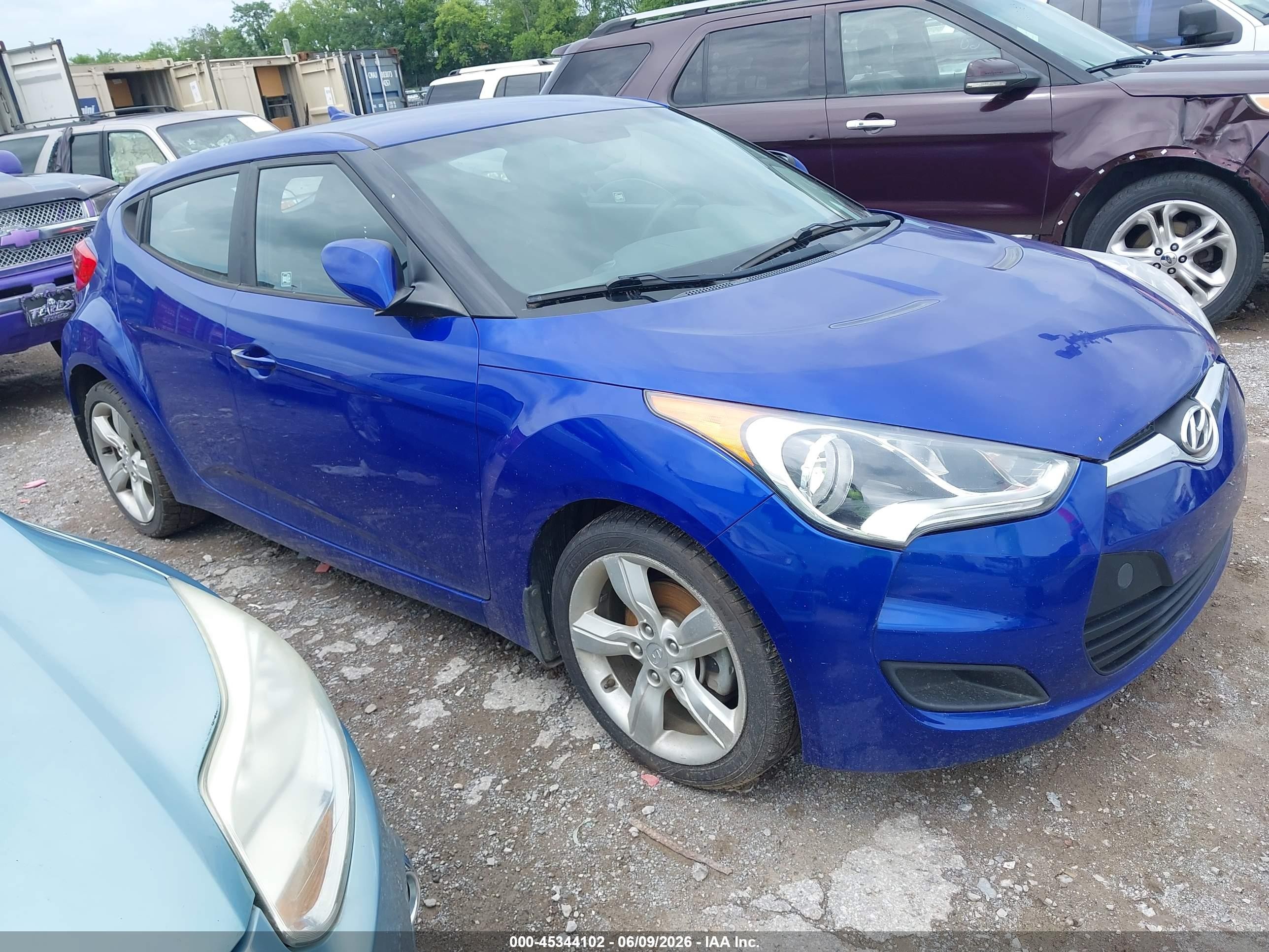 2013 Hyundai Veloster Base W/black Blue vin: KMHTC6AD2DU126668