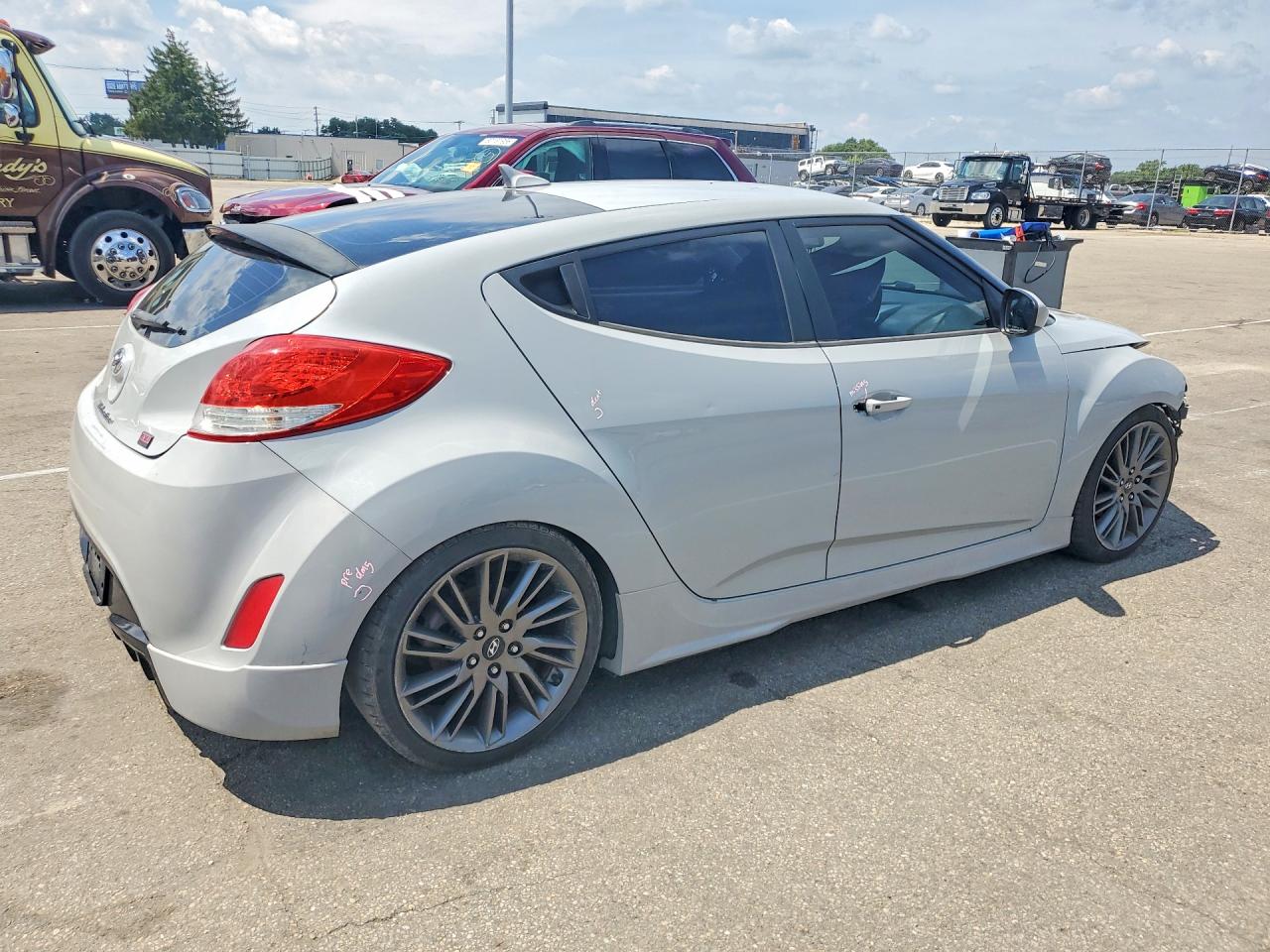 2013 Hyundai Veloster Re Mix Silver vin: KMHTC6AD2DU128887