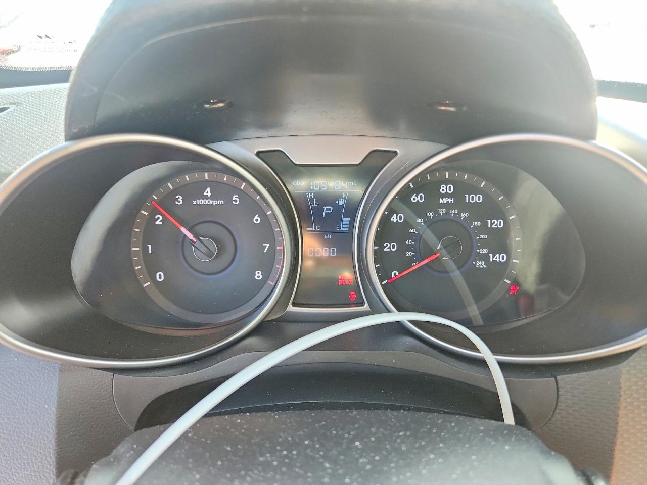 2013 Hyundai Veloster Base Silver vin: KMHTC6AD2DU146872