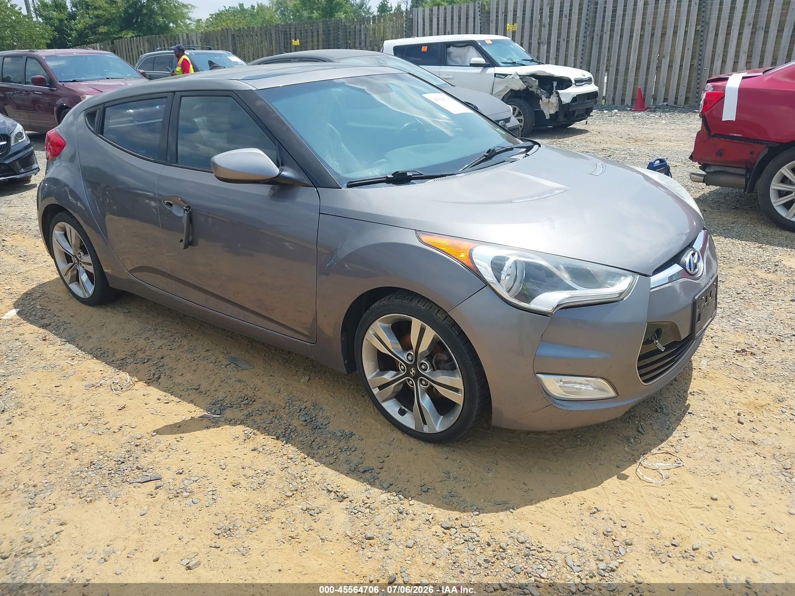 2013 Hyundai Veloster Base W/black Gray vin: KMHTC6AD2DU151750