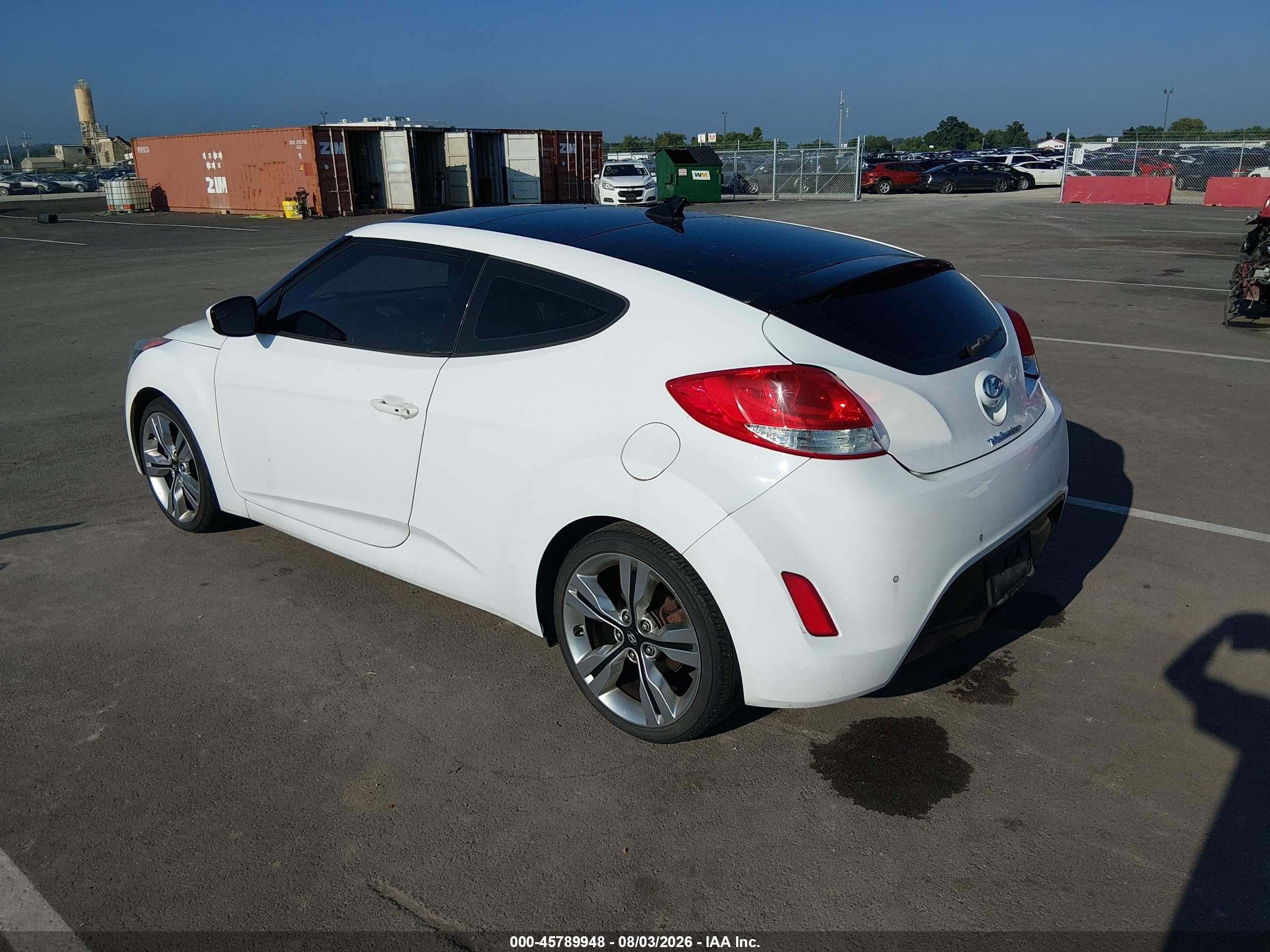 2014 Hyundai Veloster Base W/black White vin: KMHTC6AD2EU191442