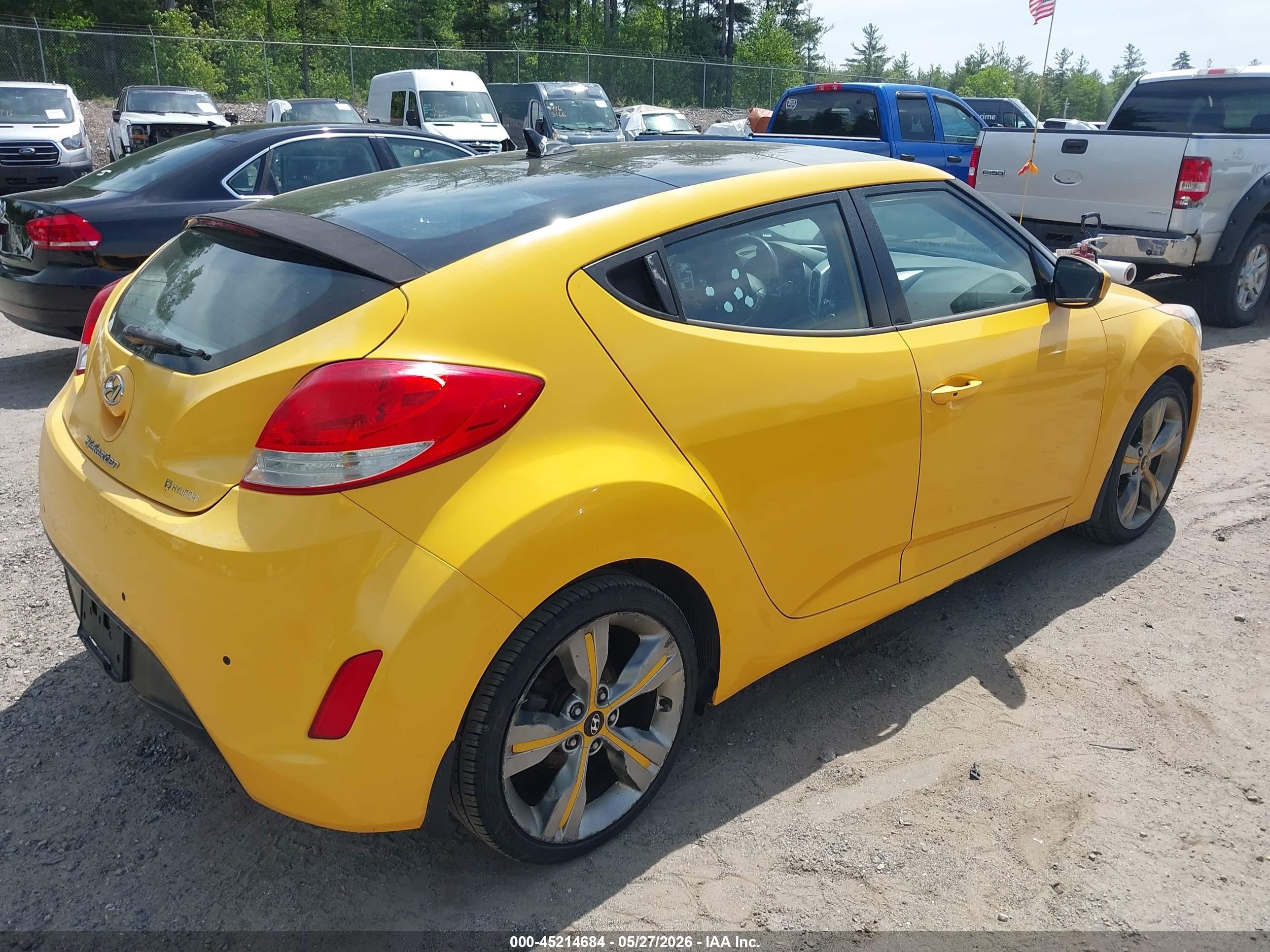 2014 Hyundai Veloster Base W/black Yellow vin: KMHTC6AD2EU196902
