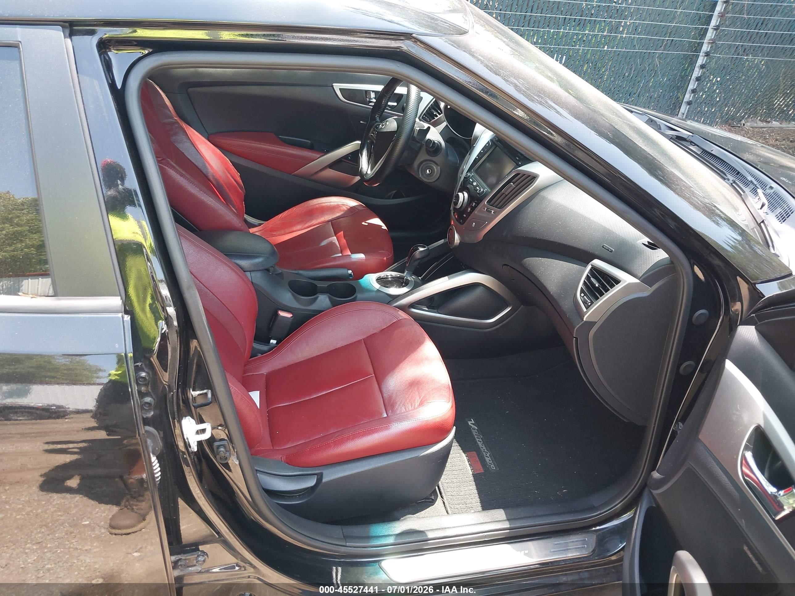 2014 Hyundai Veloster Flex W/red Black vin: KMHTC6AD2EU214539