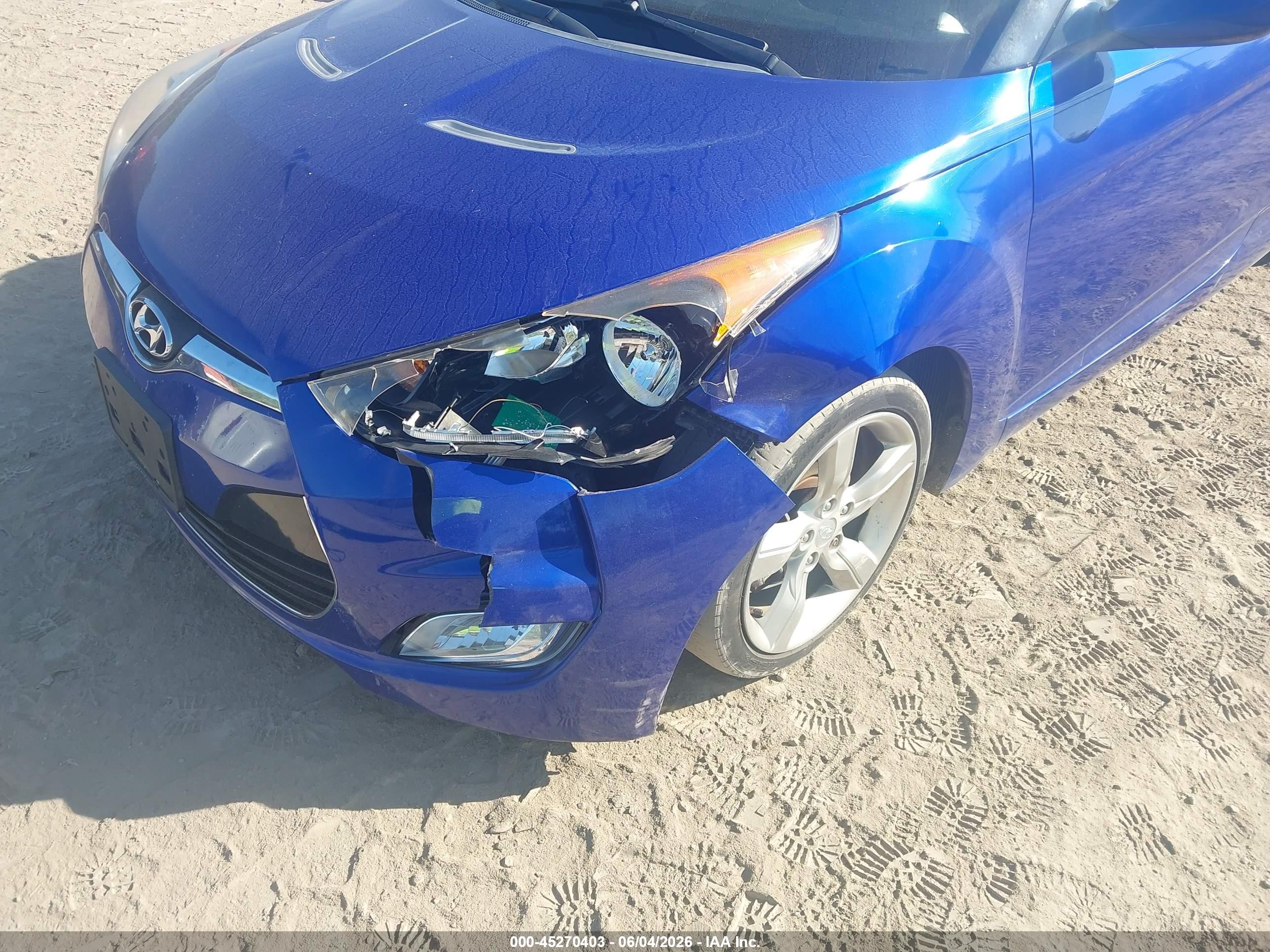 2014 Hyundai Veloster Base W/black Blue vin: KMHTC6AD2EU217196