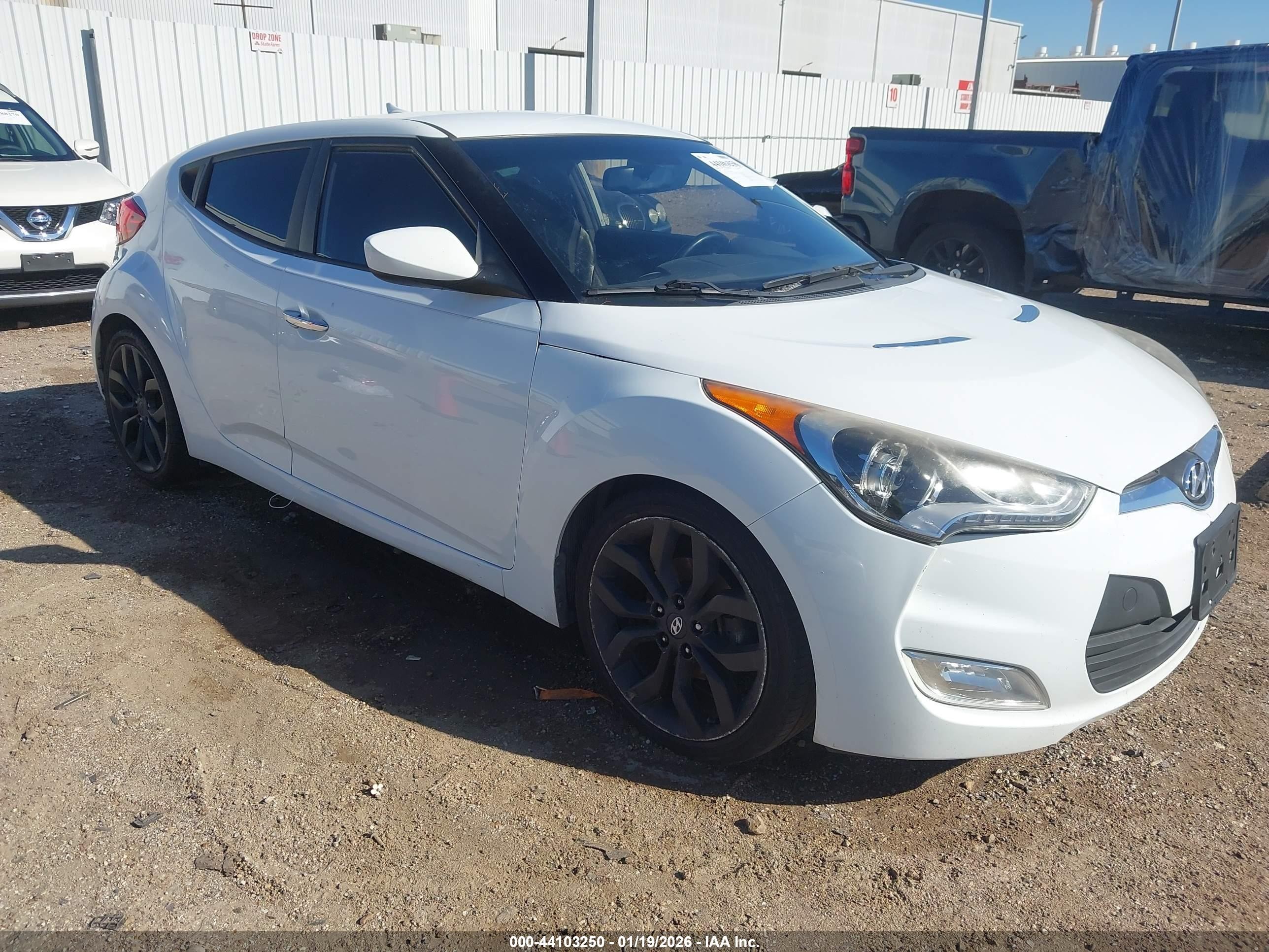 KMHTC6AD2FU220536