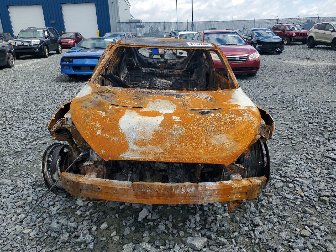 2015 Hyundai Veloster Base Burn vin: KMHTC6AD2FU220830