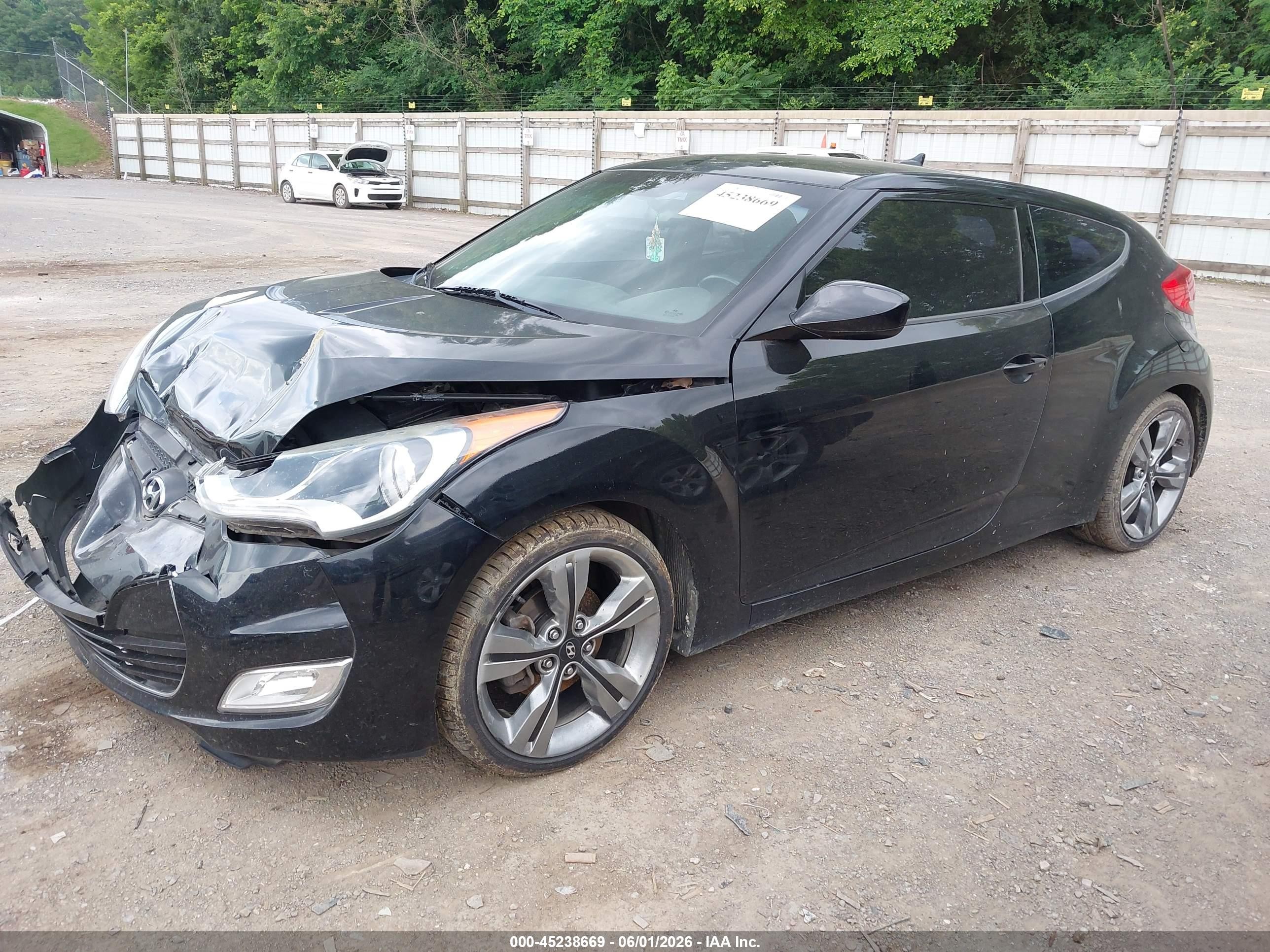 2015 Hyundai Veloster   Black vin: KMHTC6AD2FU230399