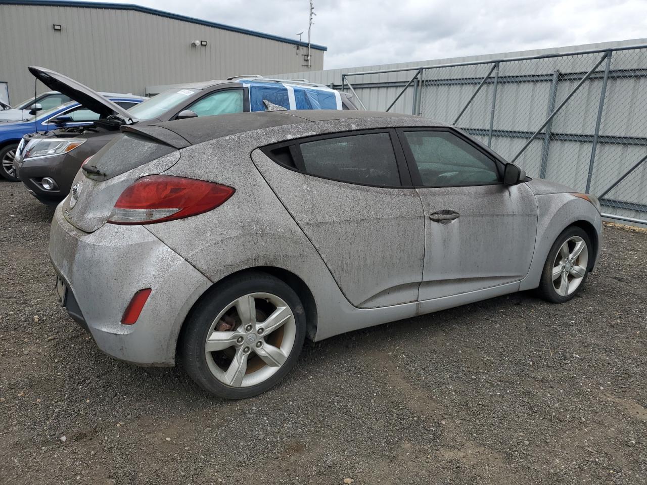 2015 Hyundai Veloster Base Silver vin: KMHTC6AD2FU237868