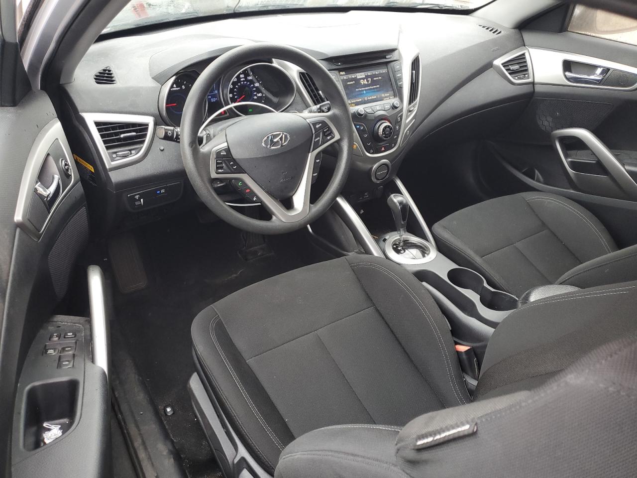 2015 Hyundai Veloster Base Silver vin: KMHTC6AD2FU237868