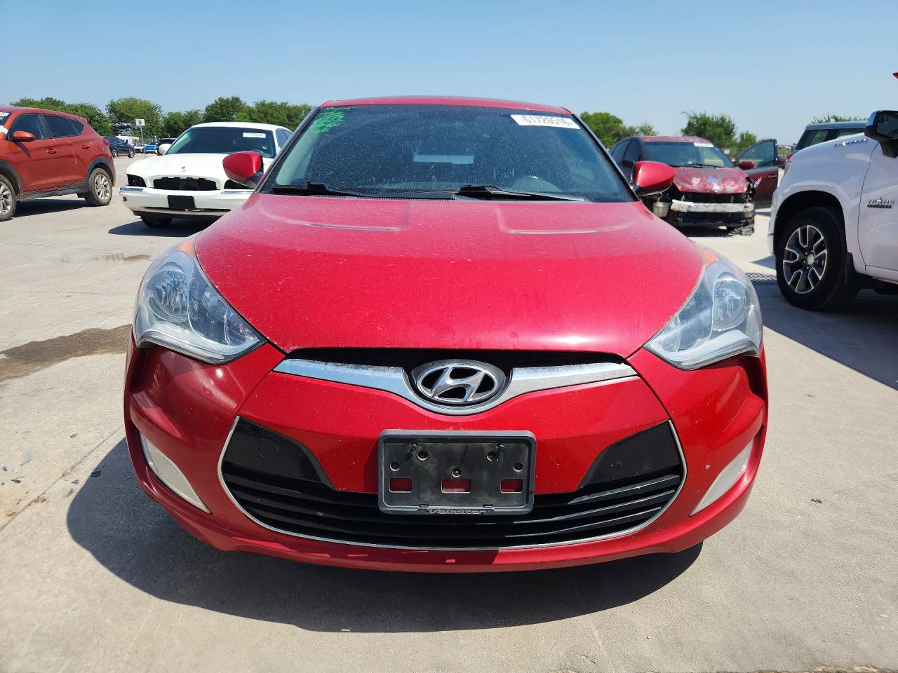 2015 Hyundai Veloster Base Red vin: KMHTC6AD2FU244531