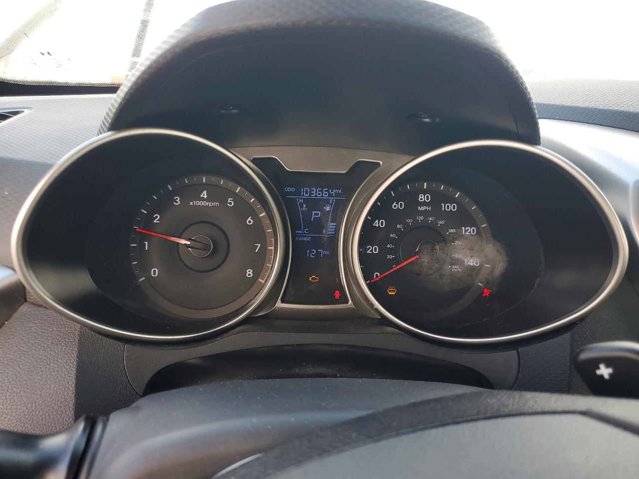 2016 Hyundai Veloster Base Silver vin: KMHTC6AD2GU288286