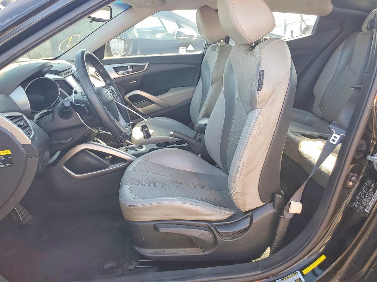 2012 Hyundai Veloster Base Black vin: KMHTC6AD3CU044222