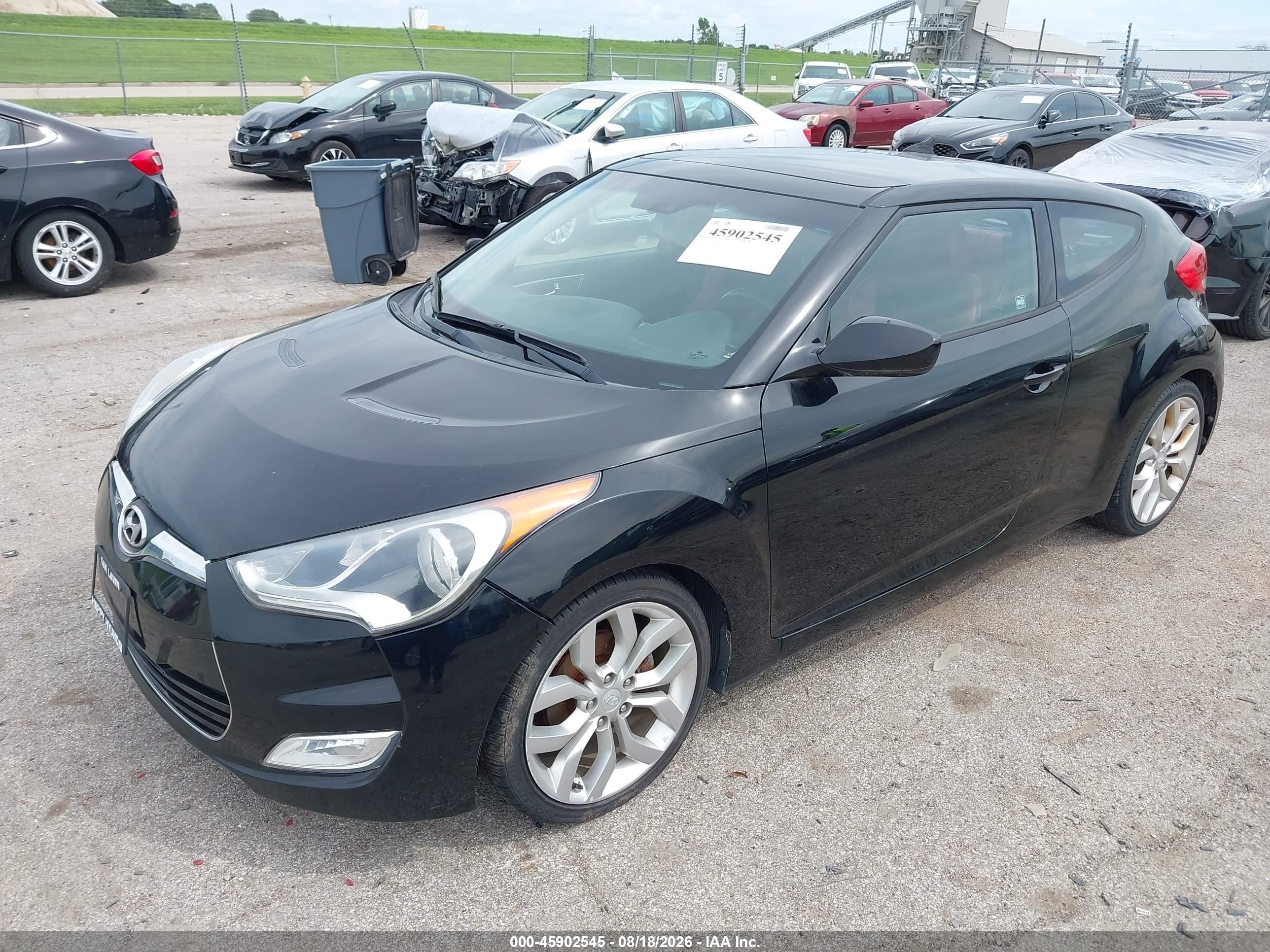 2012 Hyundai Veloster Base W/red/black Black vin: KMHTC6AD3CU052482
