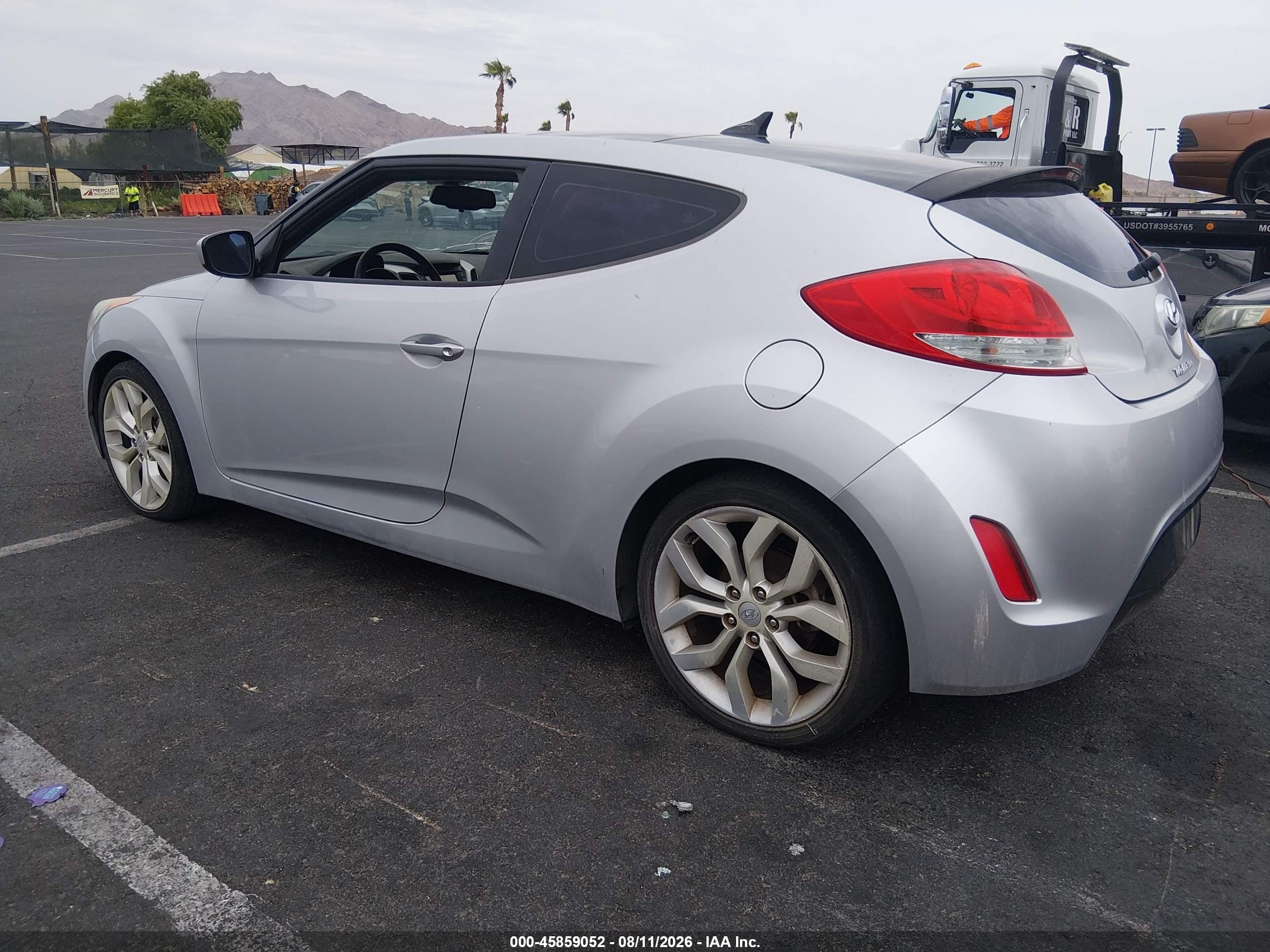 2012 Hyundai Veloster Base W/black Silver vin: KMHTC6AD3CU055981