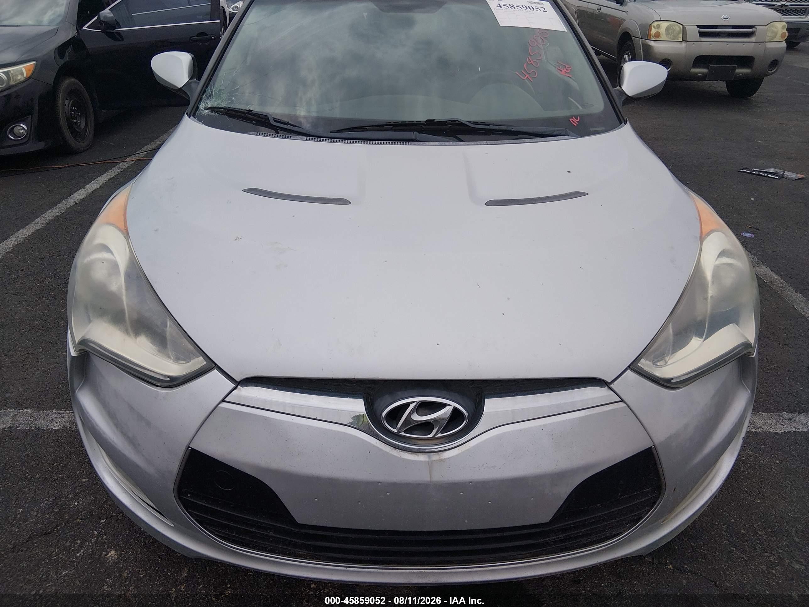 2012 Hyundai Veloster Base W/black Silver vin: KMHTC6AD3CU055981