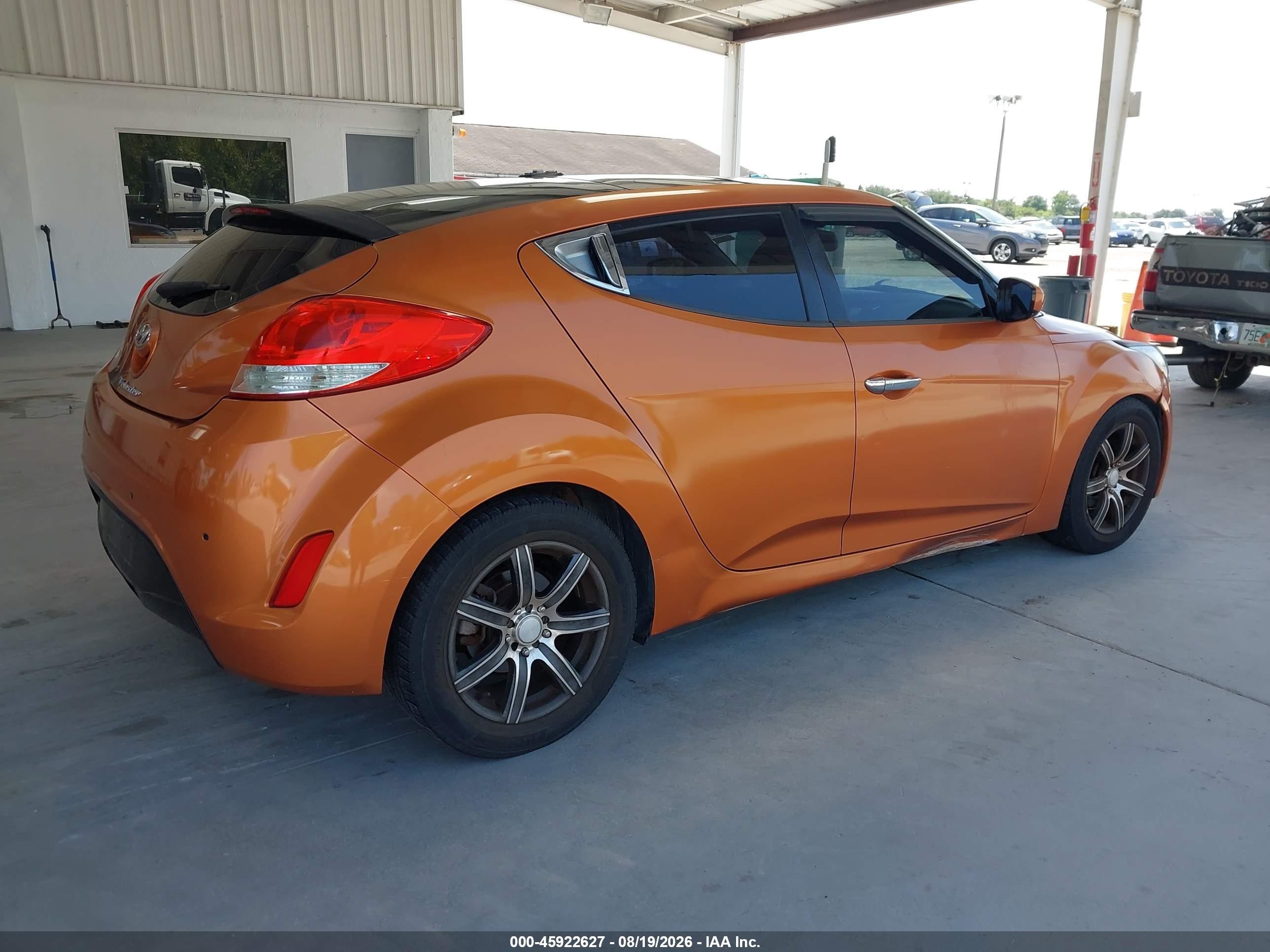 2012 Hyundai Veloster Base W/black Orange vin: KMHTC6AD3CU074787
