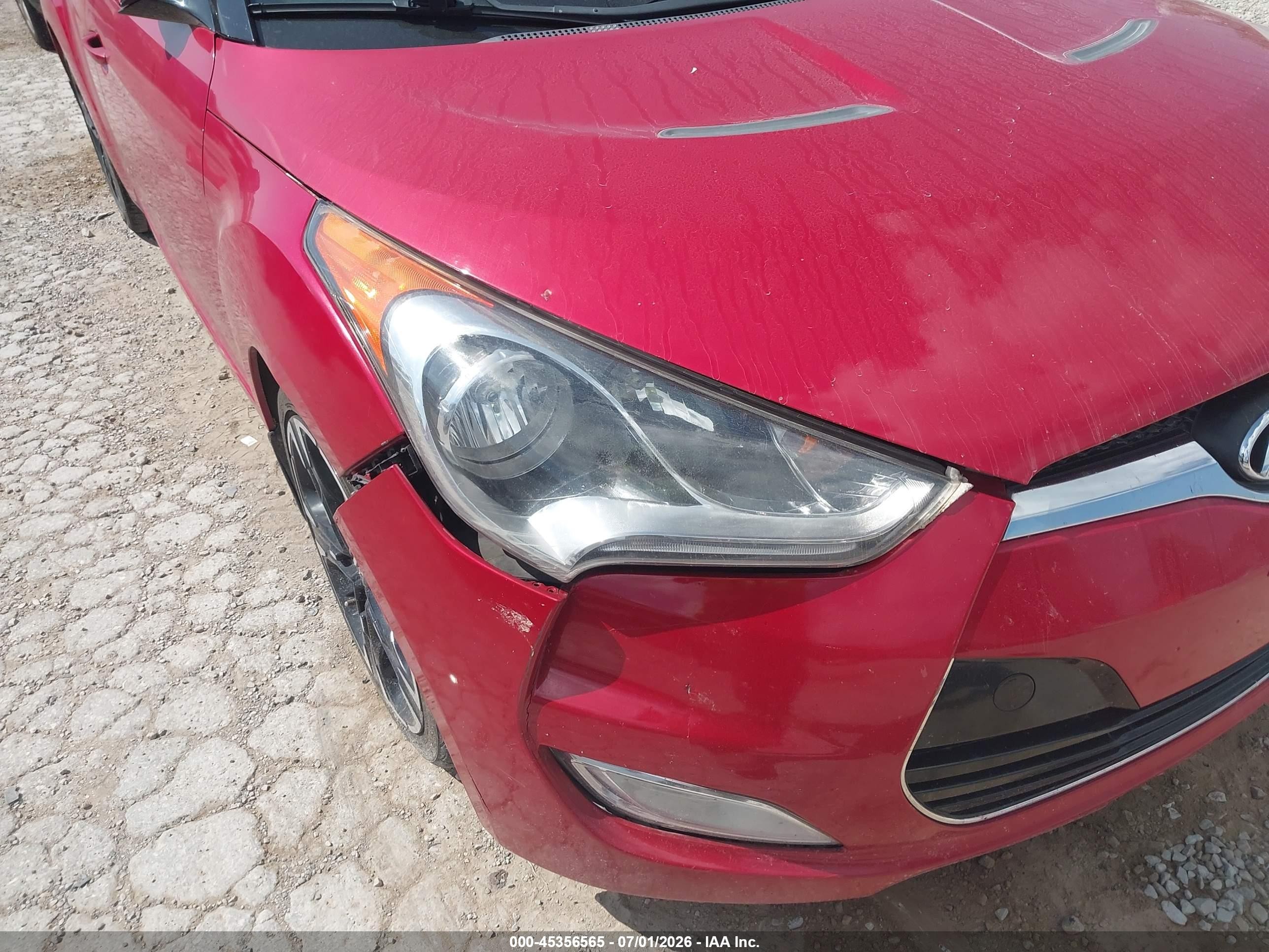 2013 Hyundai Veloster Base W/gray Red vin: KMHTC6AD3DU091915