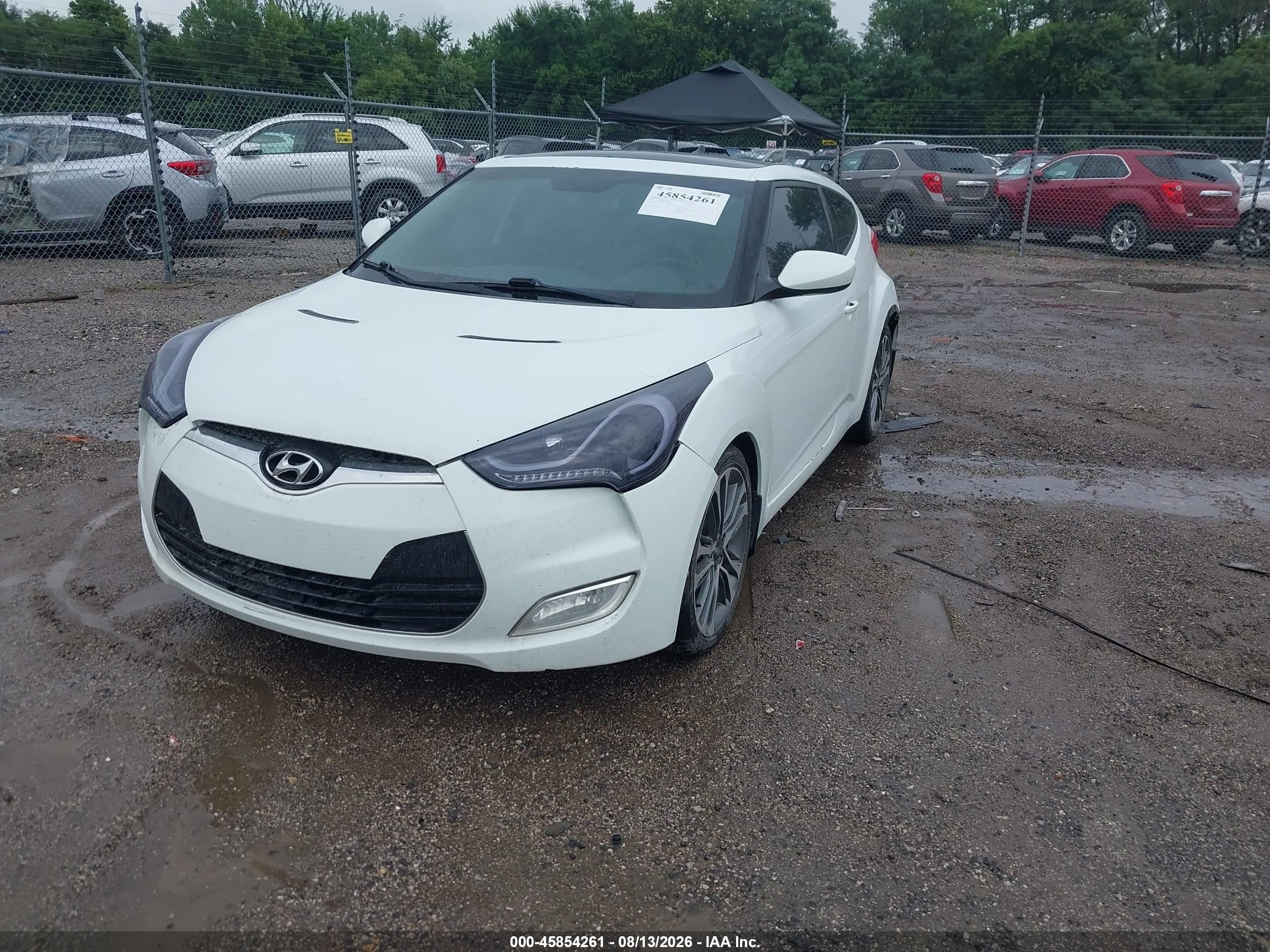 2013 Hyundai Veloster Base W/gray White vin: KMHTC6AD3DU133239