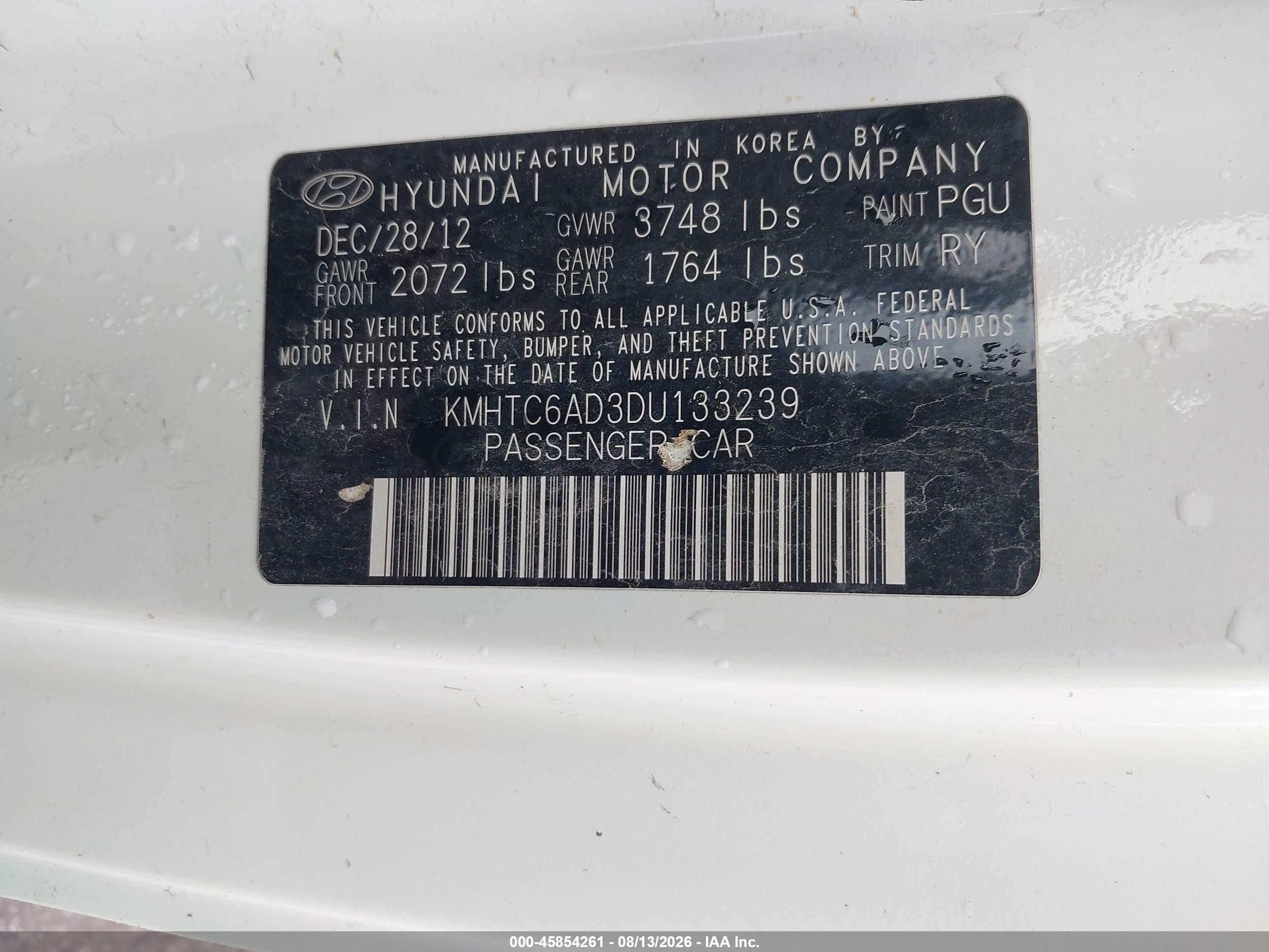 2013 Hyundai Veloster Base W/gray White vin: KMHTC6AD3DU133239