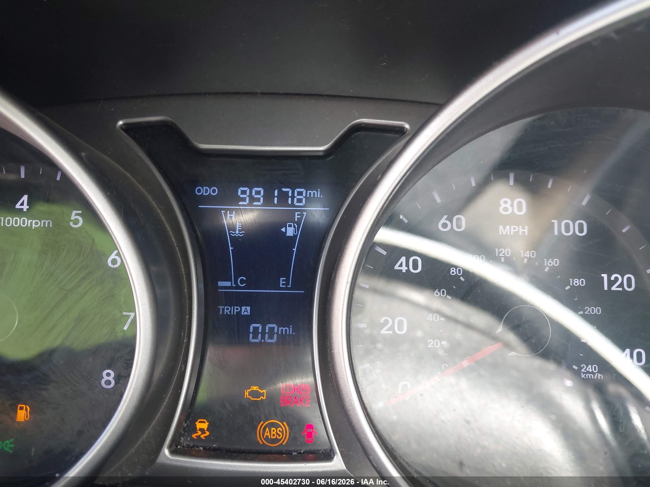 2013 Hyundai Veloster Base W/red Red vin: KMHTC6AD3DU142653