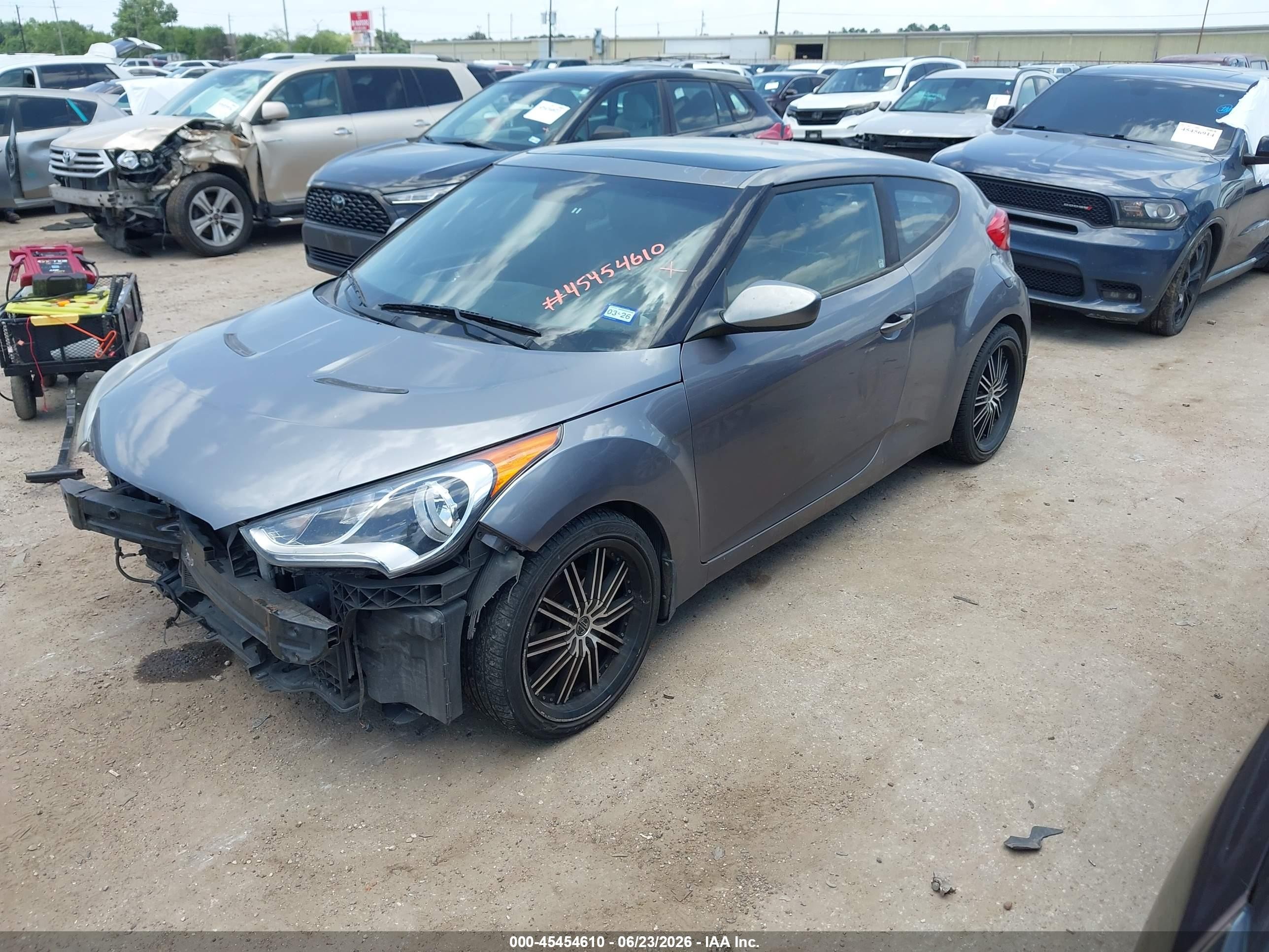 2013 Hyundai Veloster Base W/black Gray vin: KMHTC6AD3DU146699