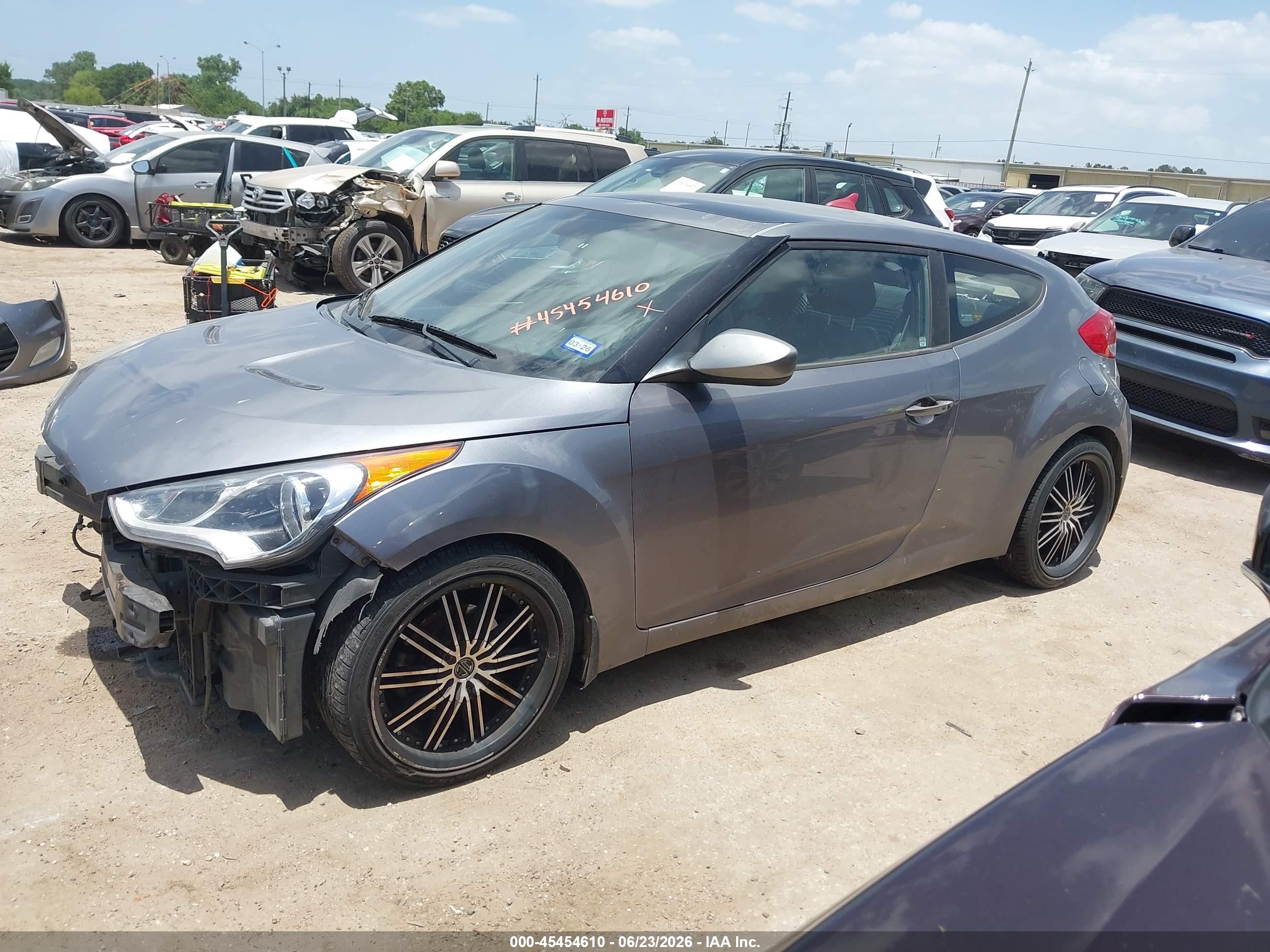 2013 Hyundai Veloster Base W/black Gray vin: KMHTC6AD3DU146699