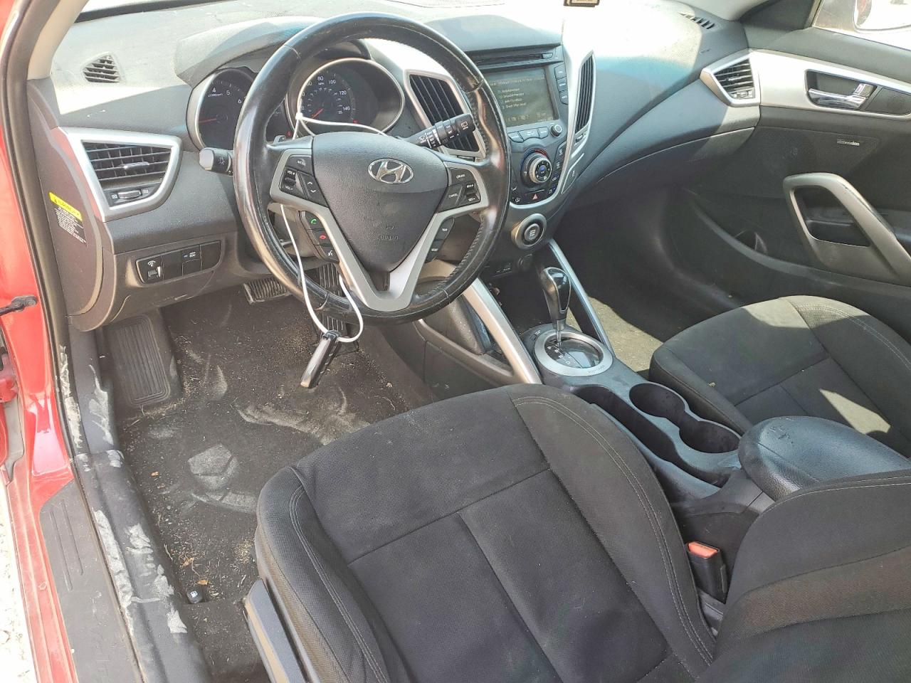 2013 Hyundai Veloster Re Mix Red vin: KMHTC6AD3DU161302
