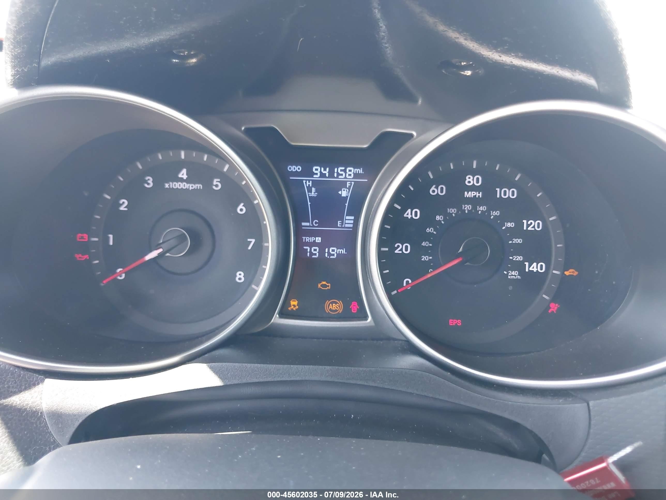 2013 Hyundai Veloster Base W/gray Red vin: KMHTC6AD3DU165608