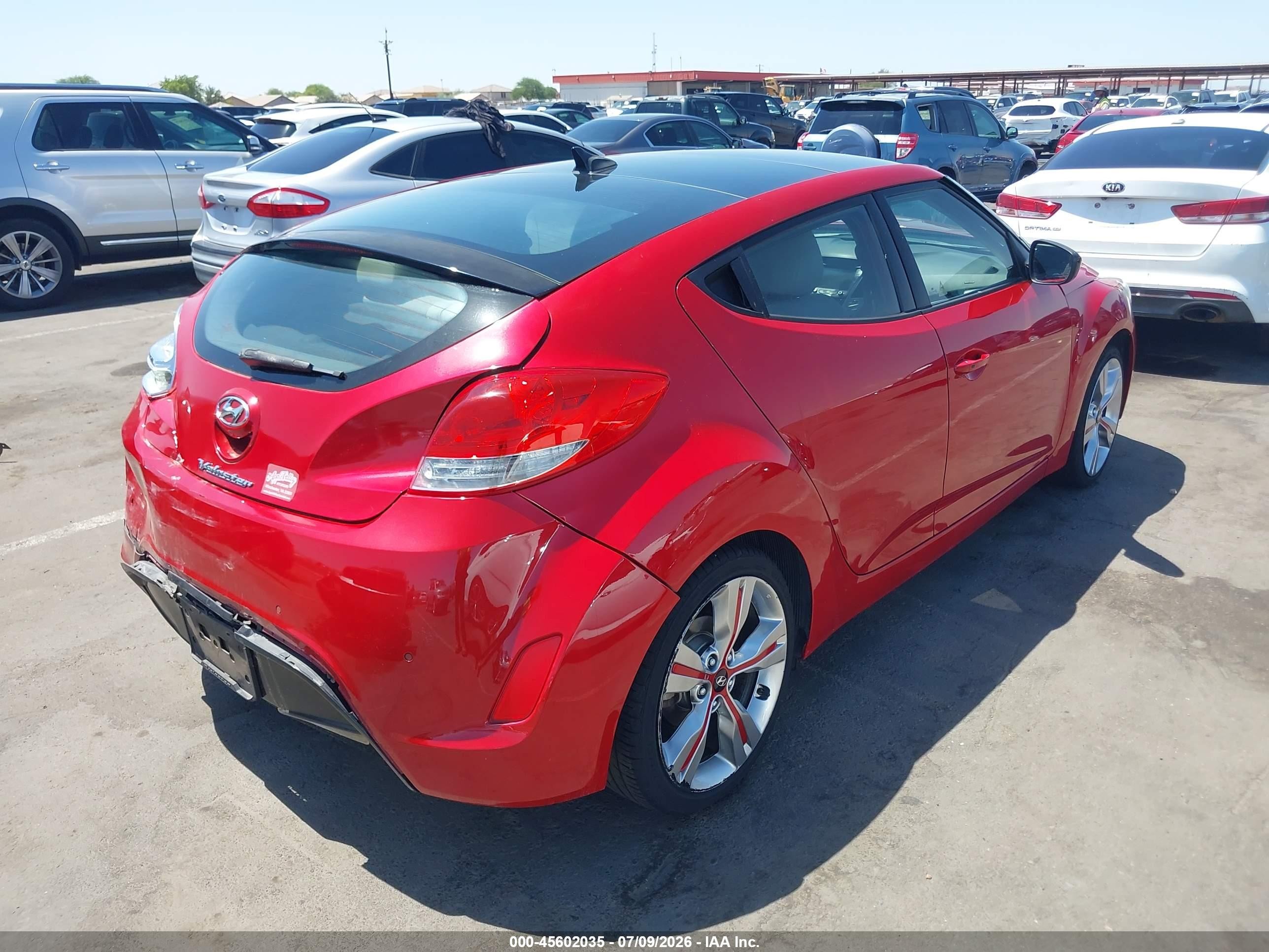 2013 Hyundai Veloster Base W/gray Red vin: KMHTC6AD3DU165608