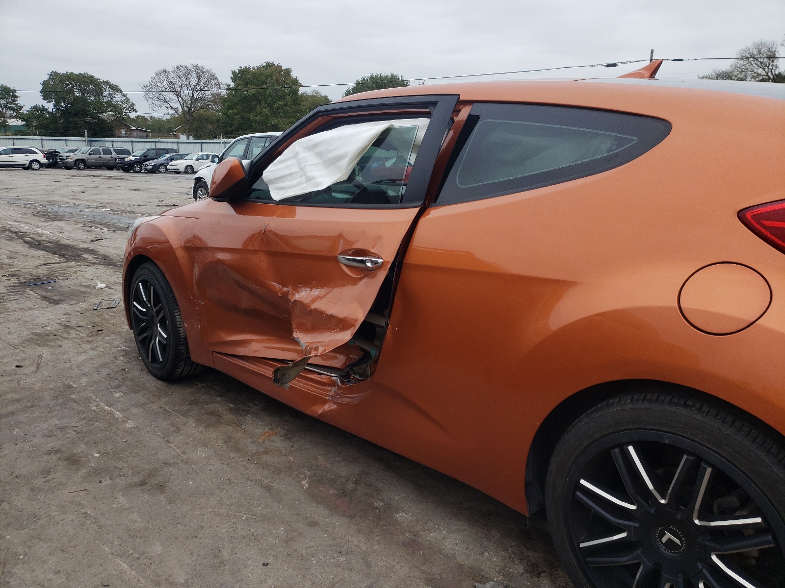 2014 Hyundai Veloster  Orange vin: KMHTC6AD3EU213688