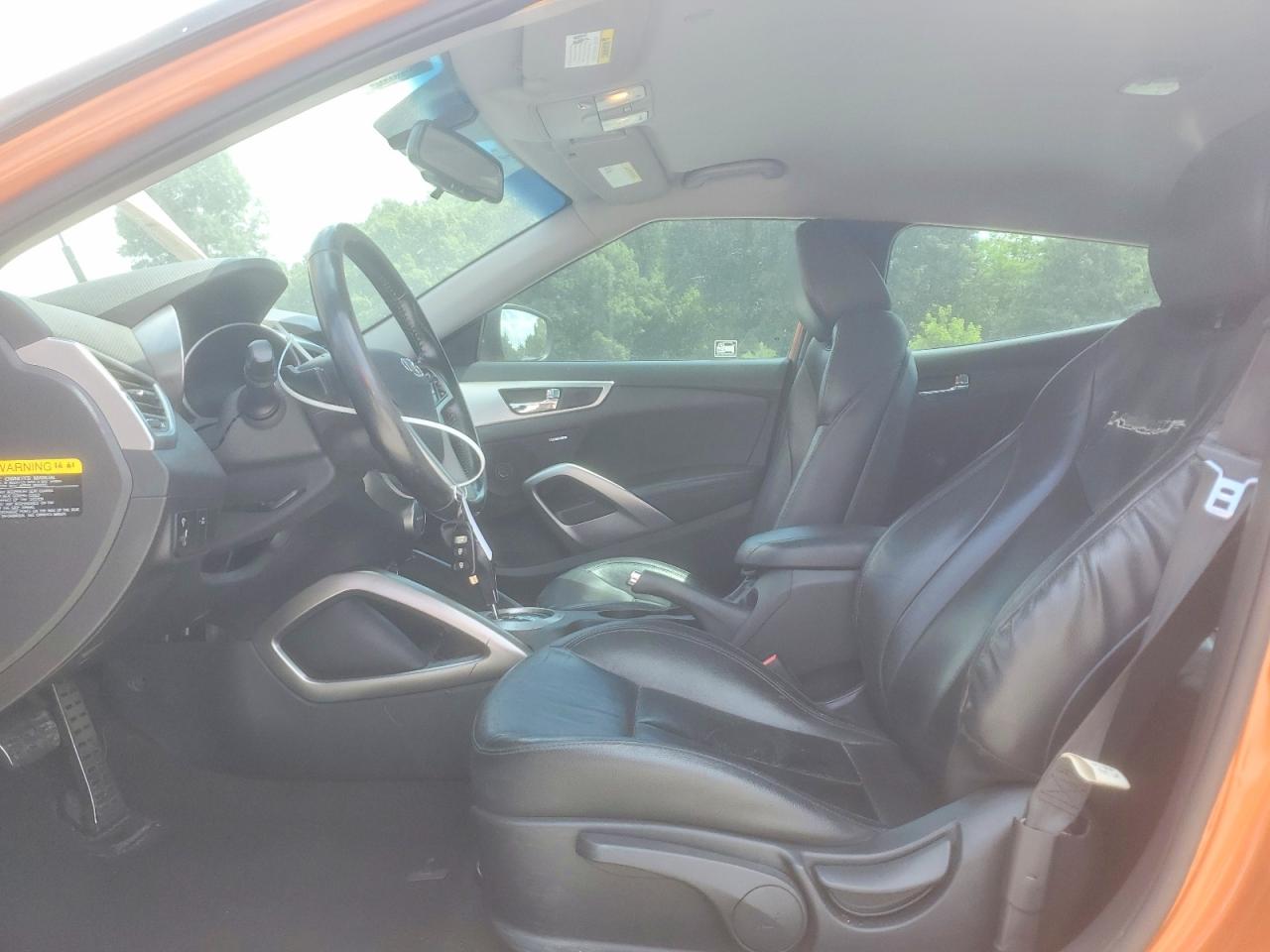 2014 Hyundai Veloster Re:flex Orange vin: KMHTC6AD3EU213688