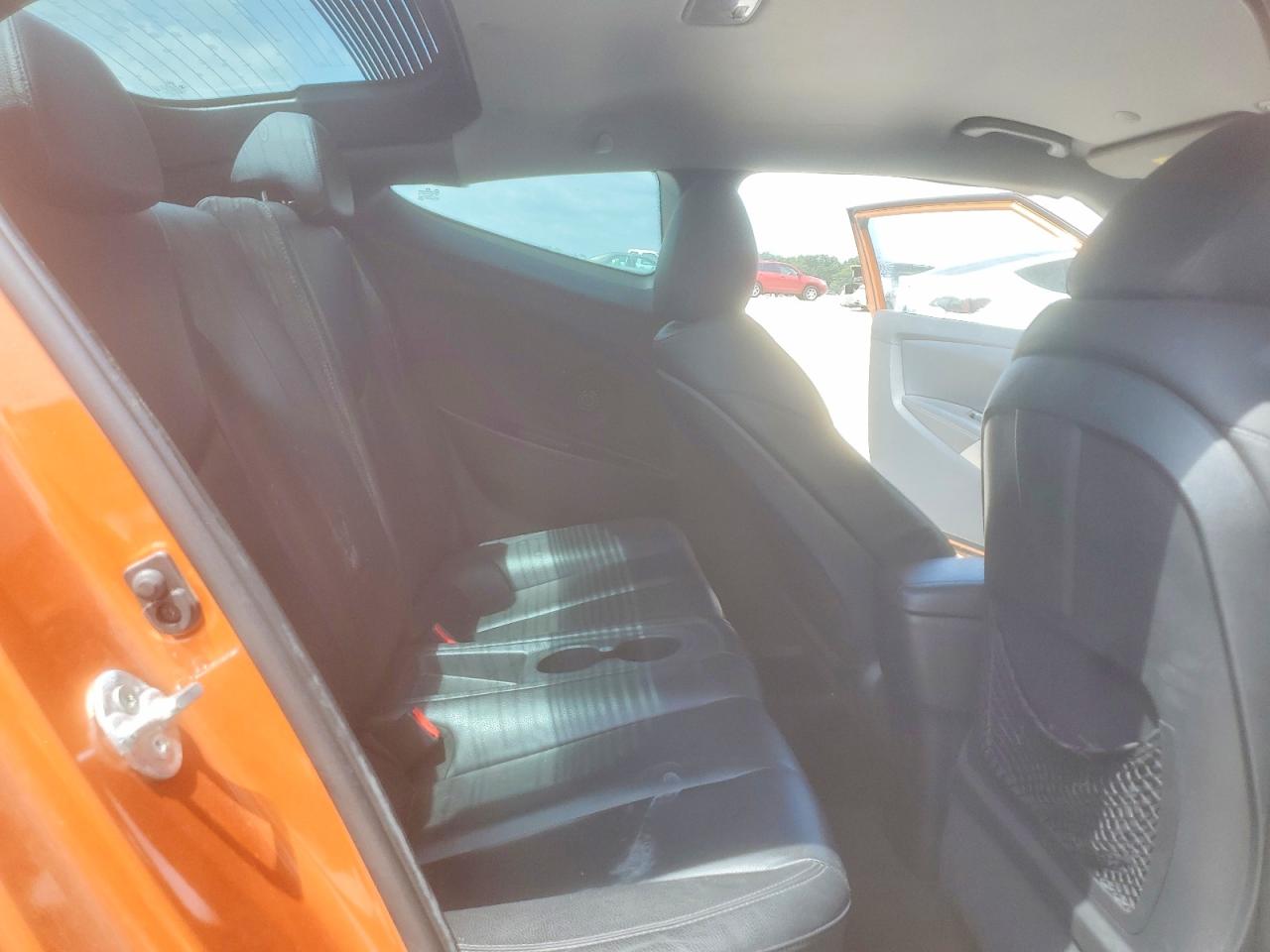 2014 Hyundai Veloster Re:flex Orange vin: KMHTC6AD3EU213688