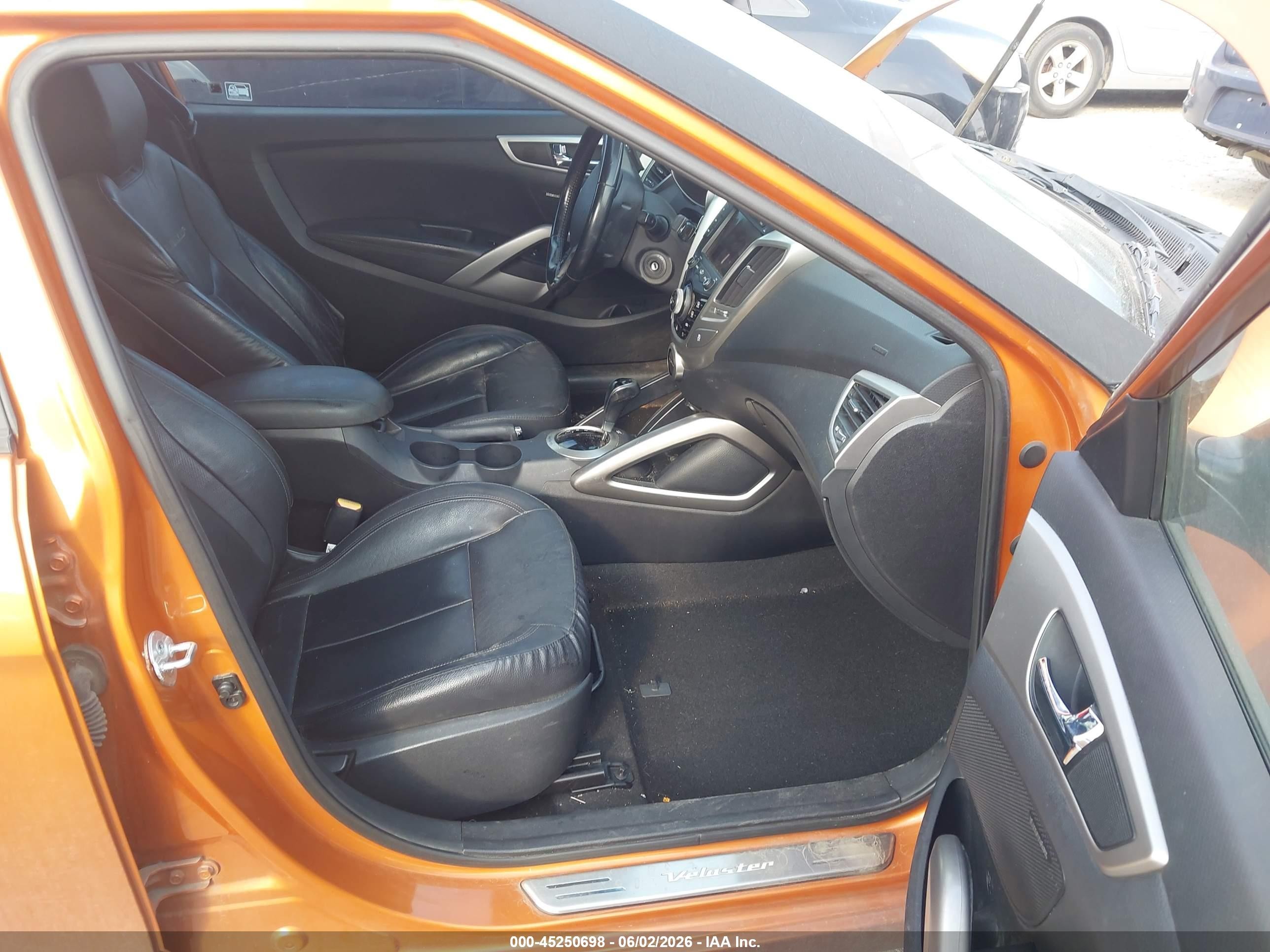 2015 Hyundai Veloster Flex Orange vin: KMHTC6AD3FU223400