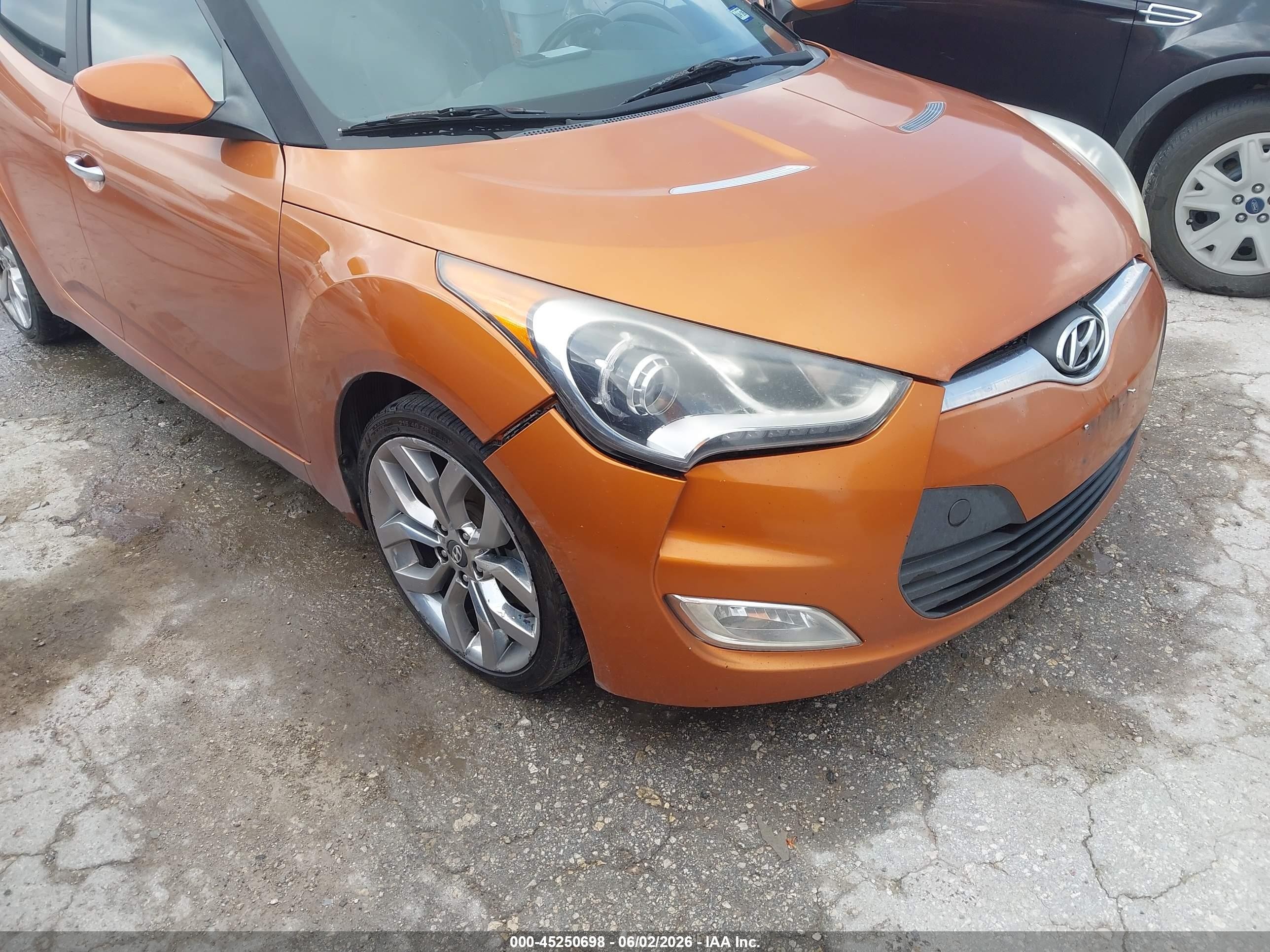 2015 Hyundai Veloster Flex Orange vin: KMHTC6AD3FU223400