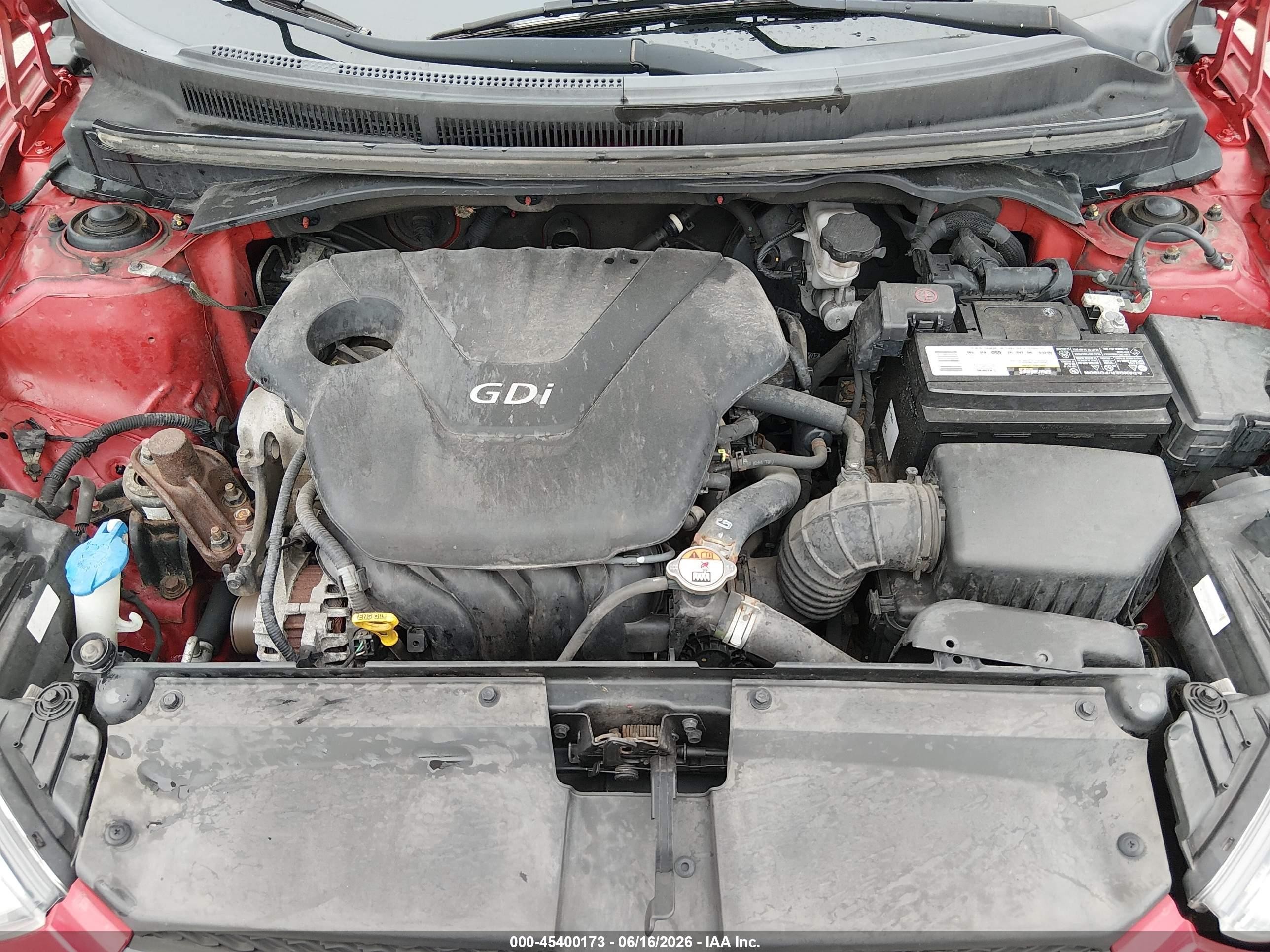 2015 Hyundai Veloster   Red vin: KMHTC6AD3FU241329