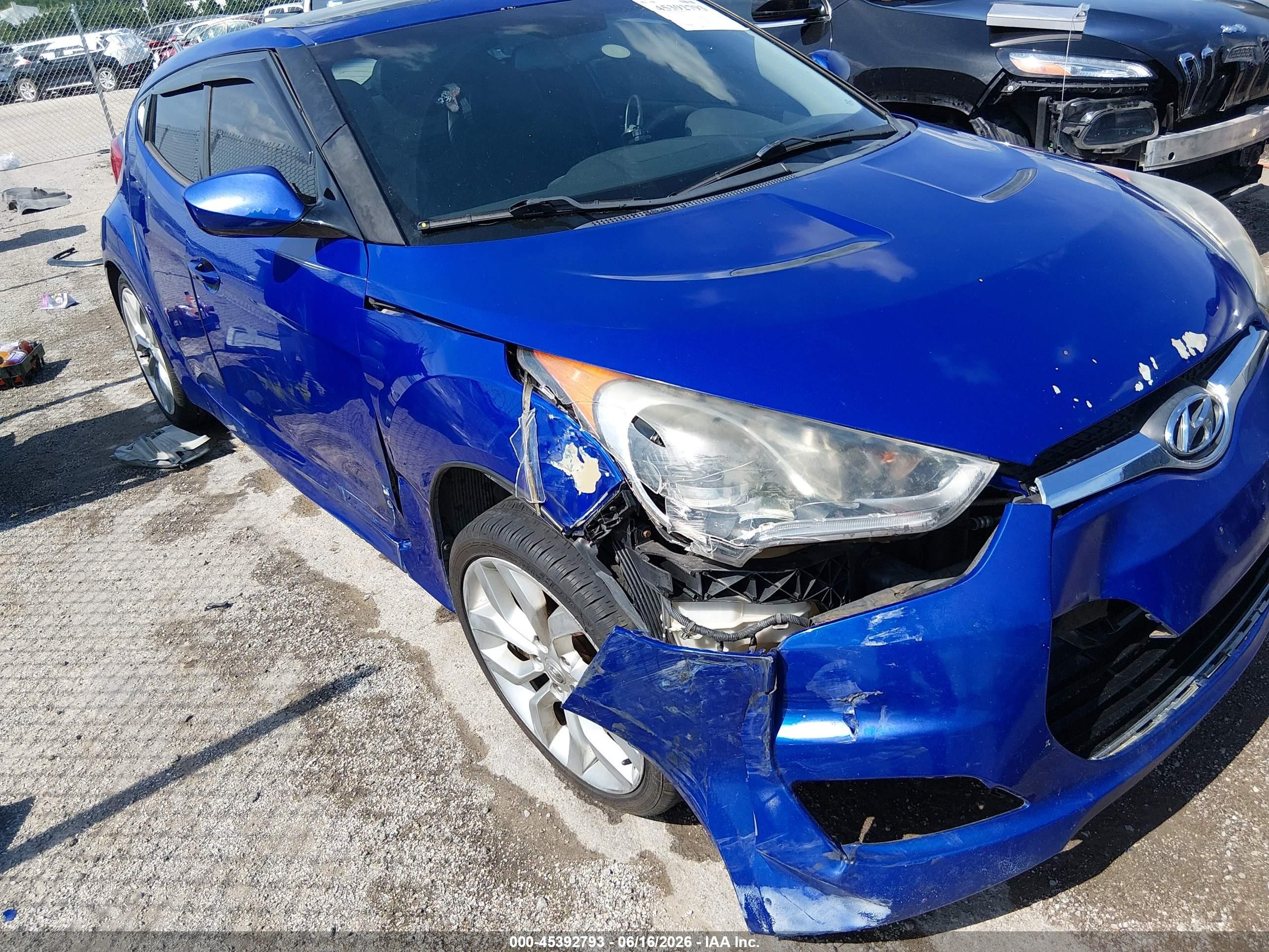 2012 Hyundai Veloster Base W/black Blue vin: KMHTC6AD4CU036453