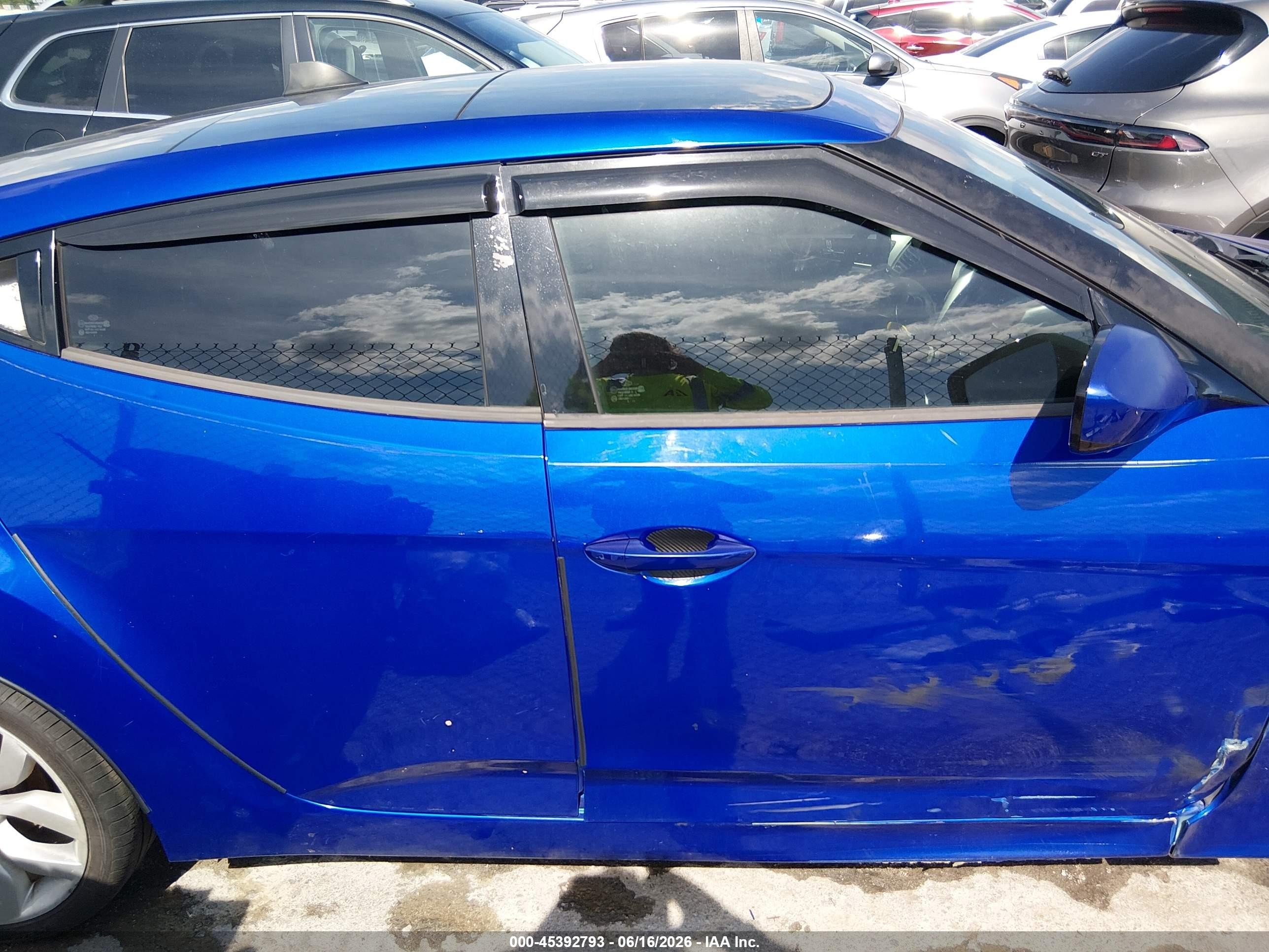 2012 Hyundai Veloster Base W/black Blue vin: KMHTC6AD4CU036453