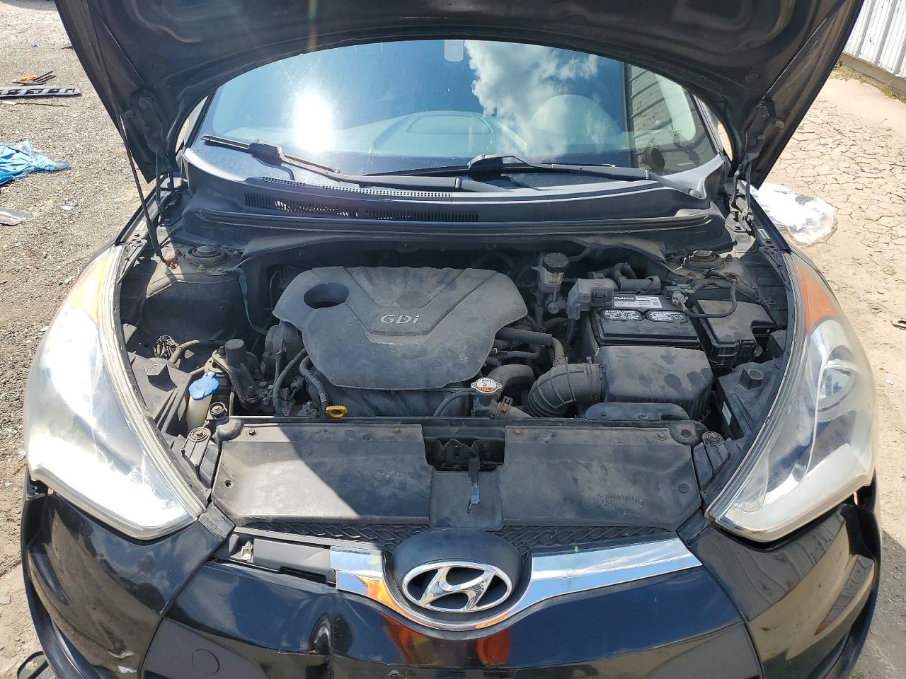 2012 Hyundai Veloster Base Black vin: KMHTC6AD4CU038302